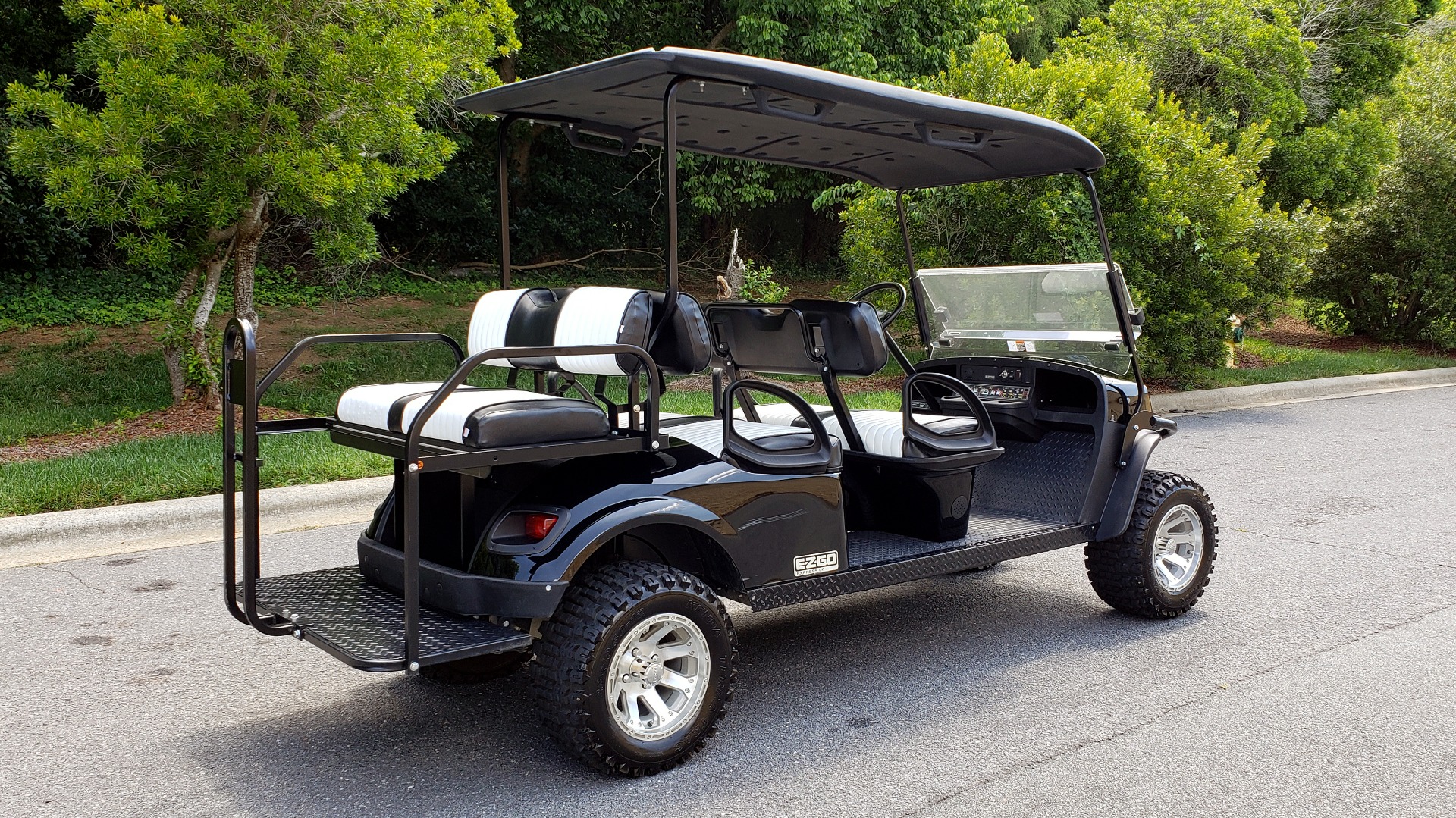 Used 2015 E-Z-GO EXPRESS J6 GOLF CART / 3-ROW / SEATS 6 / 12IN ALLOY WHEELS for sale Sold at Formula Imports in Charlotte NC 28227 6