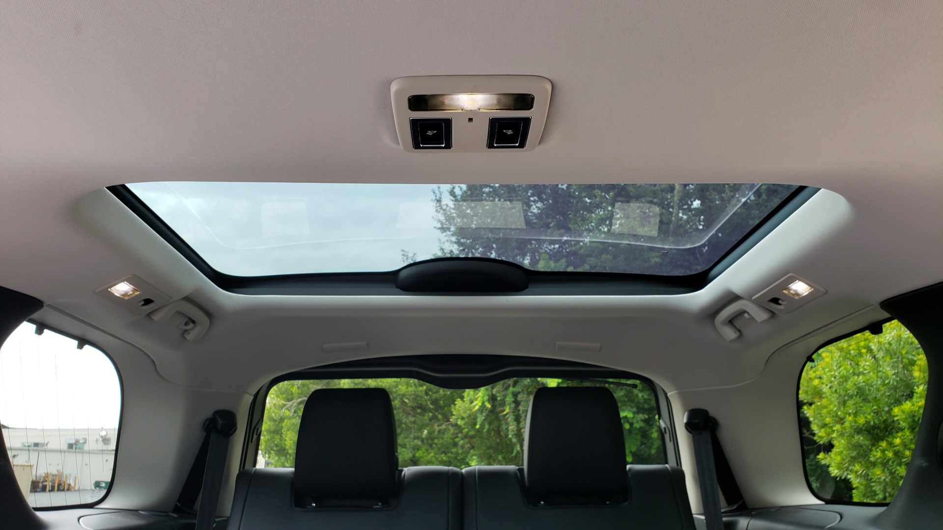 Used 2018 Land Rover DISCOVERY HSE / NAV / DRV PKG / VISION / CLIMATE / CAPABILITY / 3-ROW for sale Sold at Formula Imports in Charlotte NC 28227 23