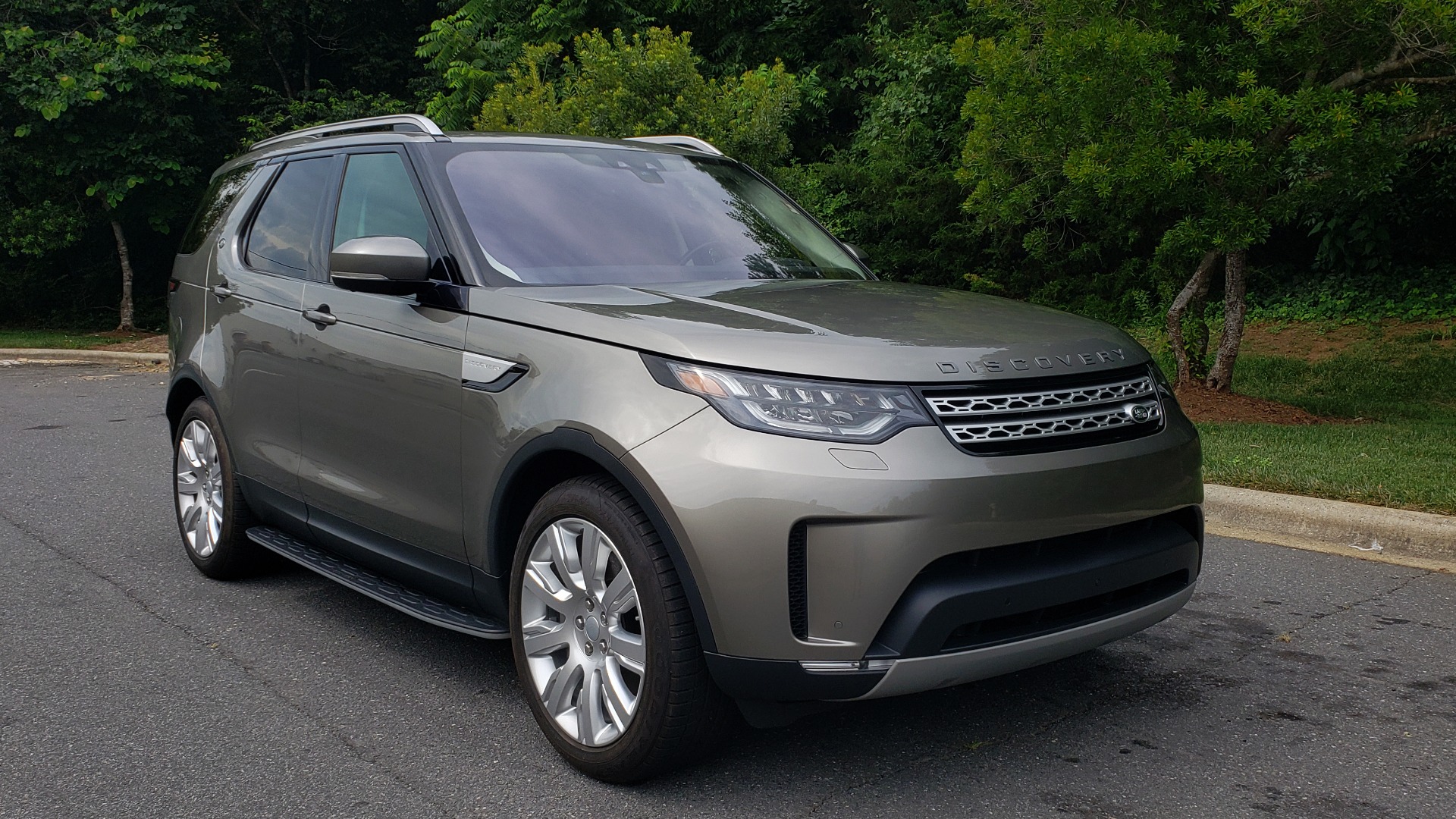 Used 2018 Land Rover DISCOVERY HSE / NAV / DRV PKG / VISION / CLIMATE / CAPABILITY / 3-ROW for sale Sold at Formula Imports in Charlotte NC 28227 4