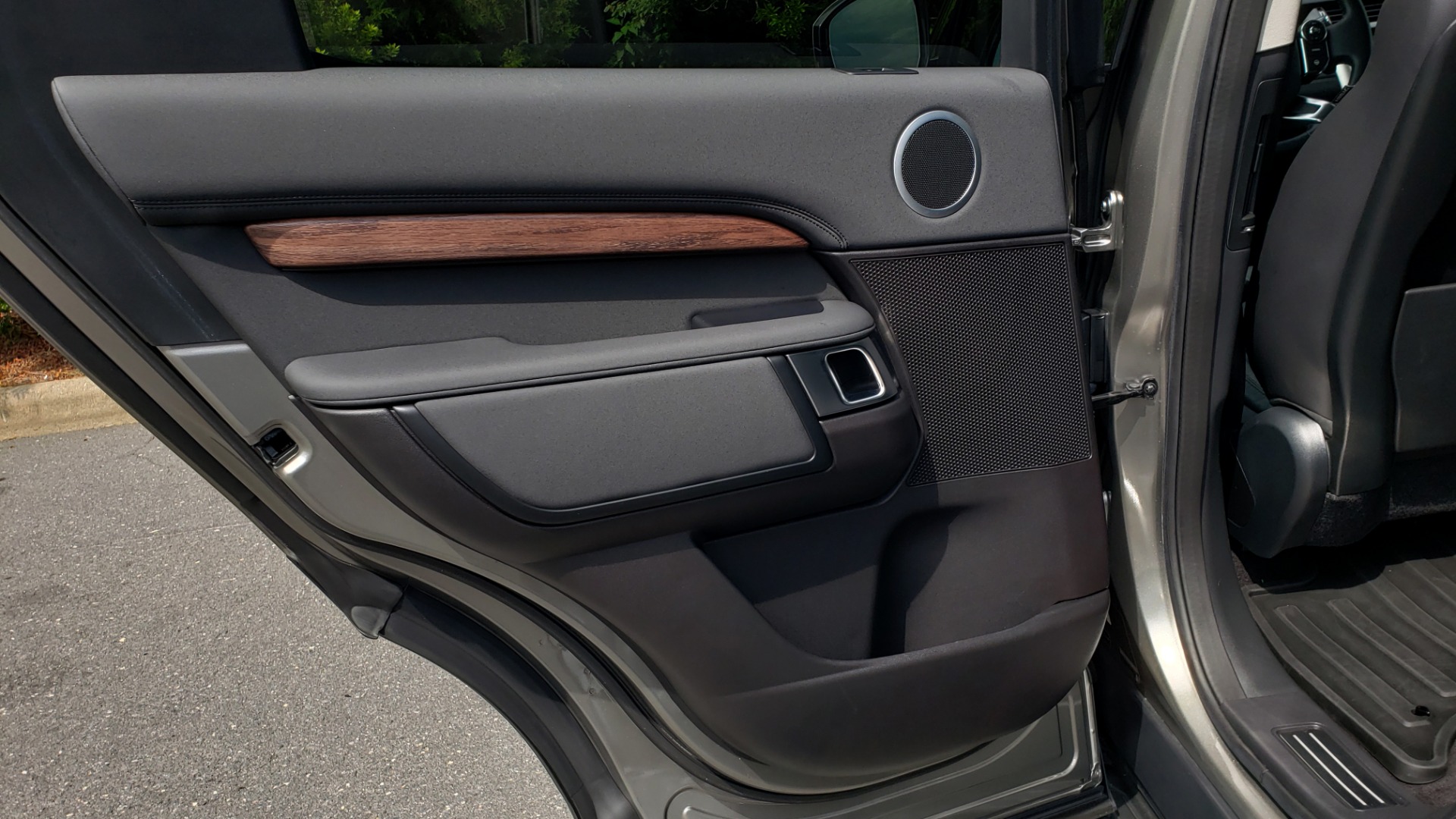 Used 2018 Land Rover DISCOVERY HSE / NAV / DRV PKG / VISION / CLIMATE / CAPABILITY / 3-ROW for sale Sold at Formula Imports in Charlotte NC 28227 65
