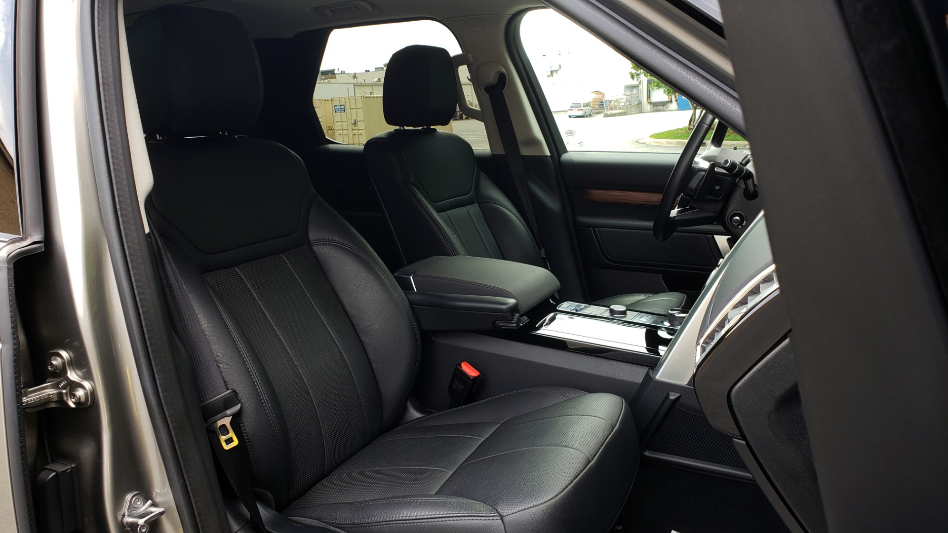 Used 2018 Land Rover DISCOVERY HSE / NAV / DRV PKG / VISION / CLIMATE / CAPABILITY / 3-ROW for sale Sold at Formula Imports in Charlotte NC 28227 75