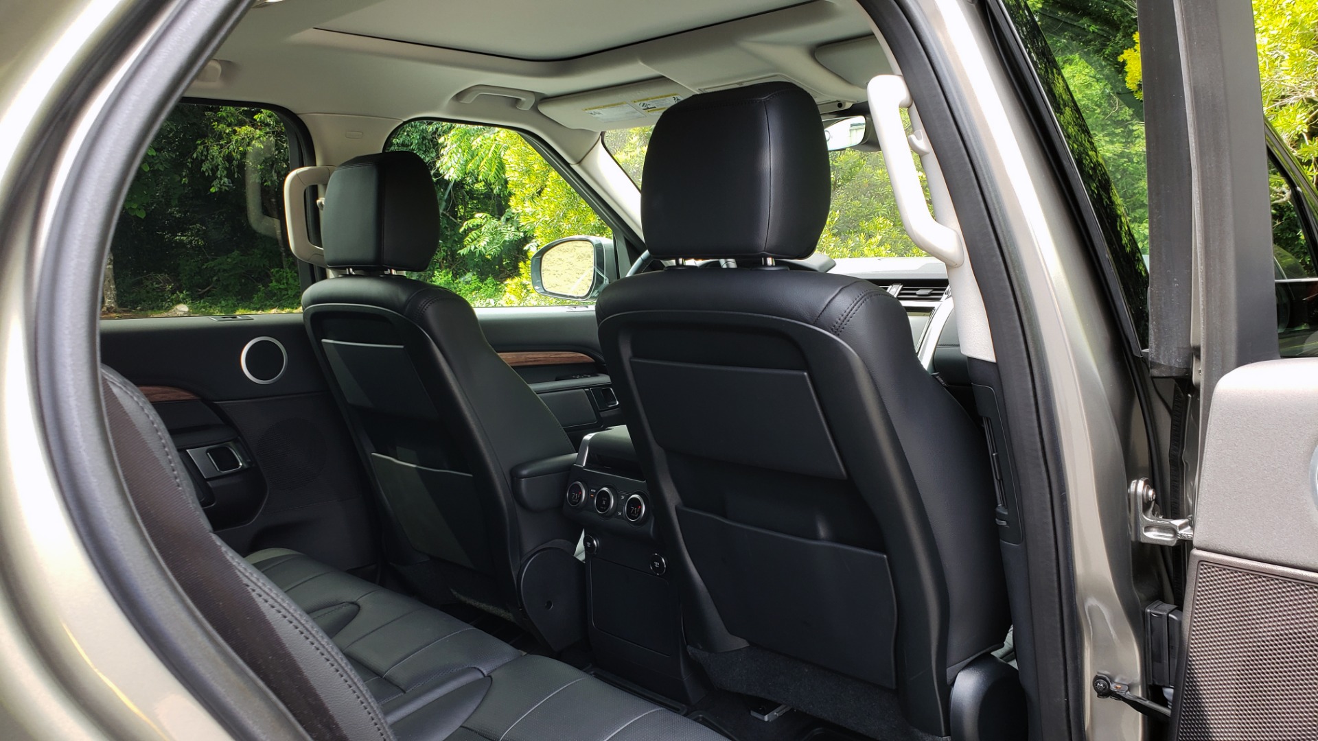 Used 2018 Land Rover DISCOVERY HSE / NAV / DRV PKG / VISION / CLIMATE / CAPABILITY / 3-ROW for sale Sold at Formula Imports in Charlotte NC 28227 83