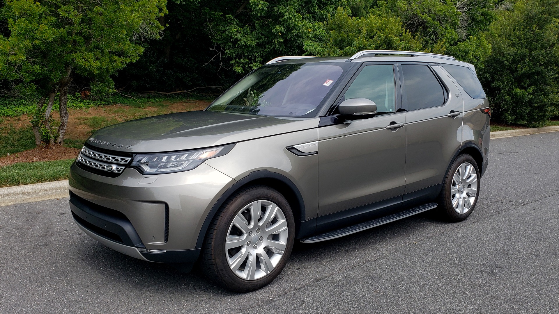 Used 2018 Land Rover DISCOVERY HSE / NAV / DRV PKG / VISION / CLIMATE / CAPABILITY / 3-ROW for sale Sold at Formula Imports in Charlotte NC 28227 1