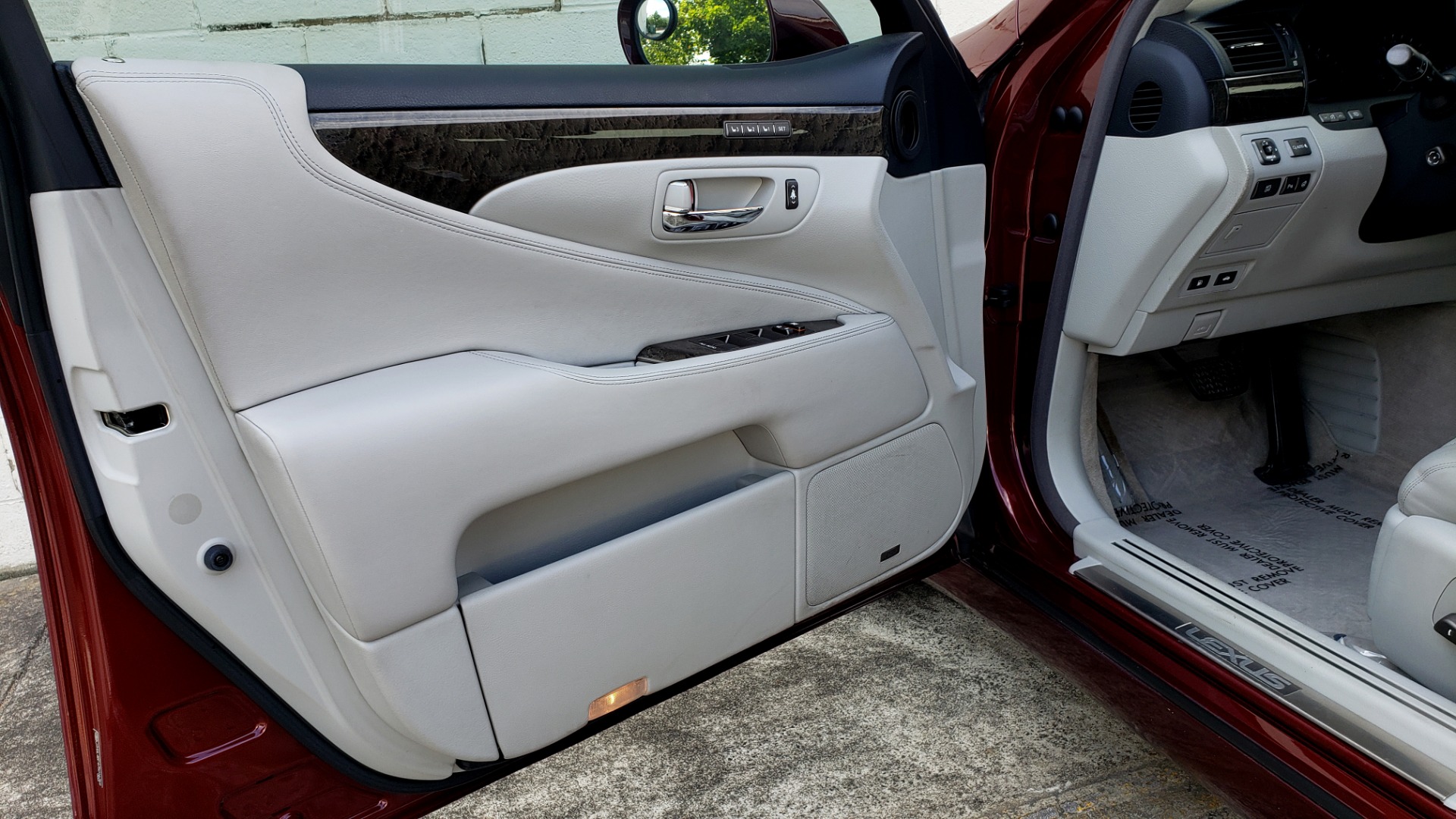 Used 2007 Lexus LS 460 LWB / LUX / NAV / SUNROOF / MARK LEVINSON SND / AIR SUSP for sale Sold at Formula Imports in Charlotte NC 28227 29