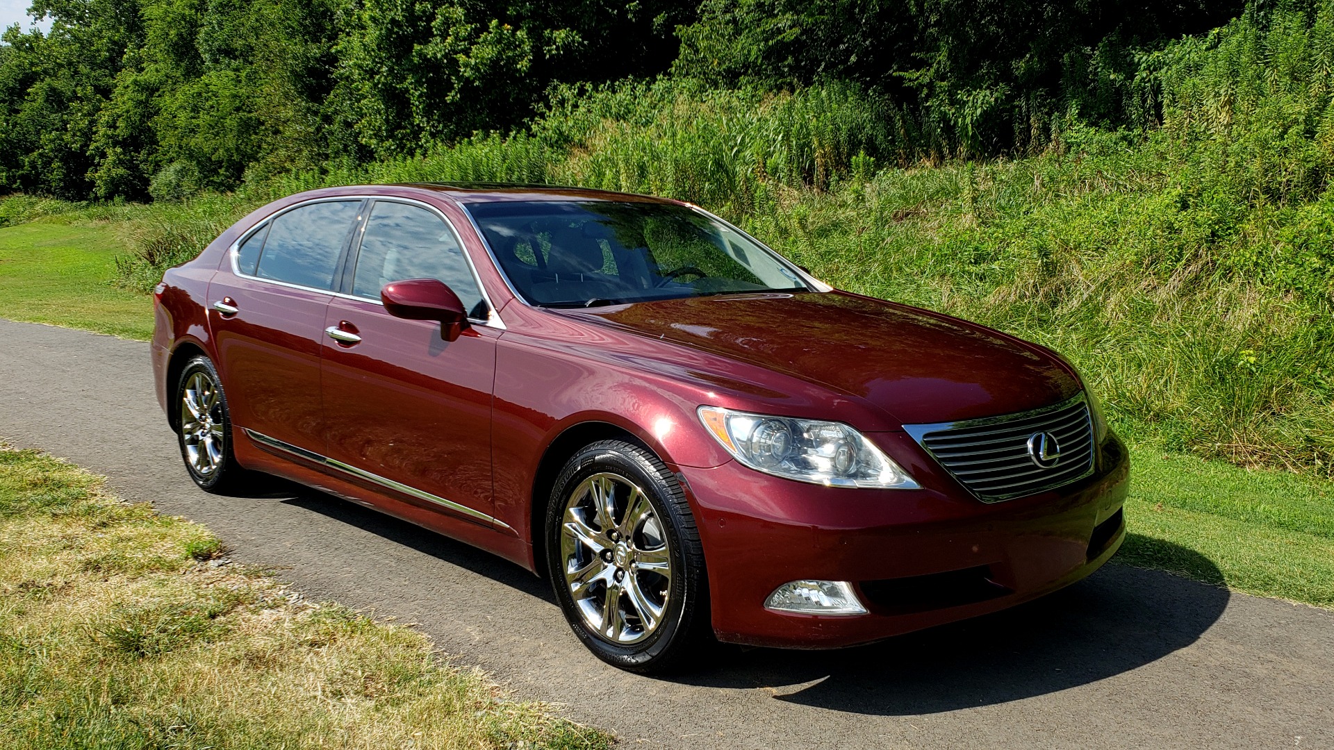 Used 2007 Lexus LS 460 LWB / LUX / NAV / SUNROOF / MARK LEVINSON SND / AIR SUSP for sale Sold at Formula Imports in Charlotte NC 28227 4