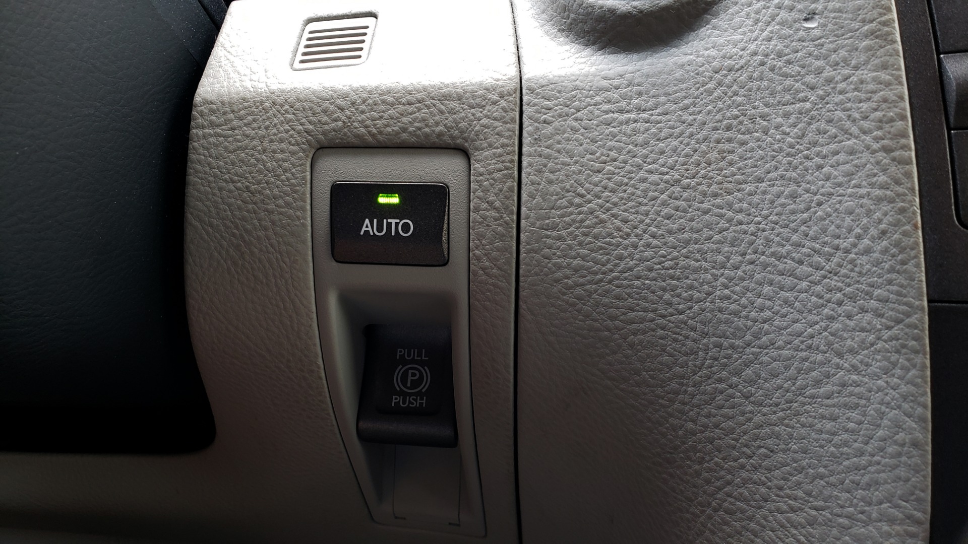 Used 2007 Lexus LS 460 LWB / LUX / NAV / SUNROOF / MARK LEVINSON SND / AIR SUSP for sale Sold at Formula Imports in Charlotte NC 28227 41