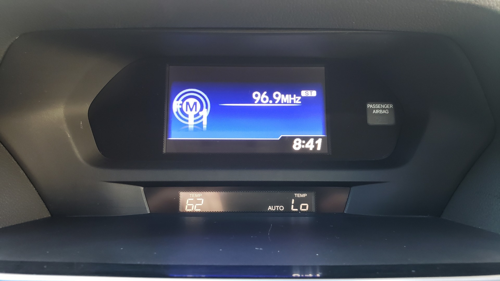 Used 2014 Acura ILX 4DR-SEDAN 2.0L / 5-SPD AUTO / SNRF / DUAL-ZONE CLIMATE / REARVIEW for sale Sold at Formula Imports in Charlotte NC 28227 38