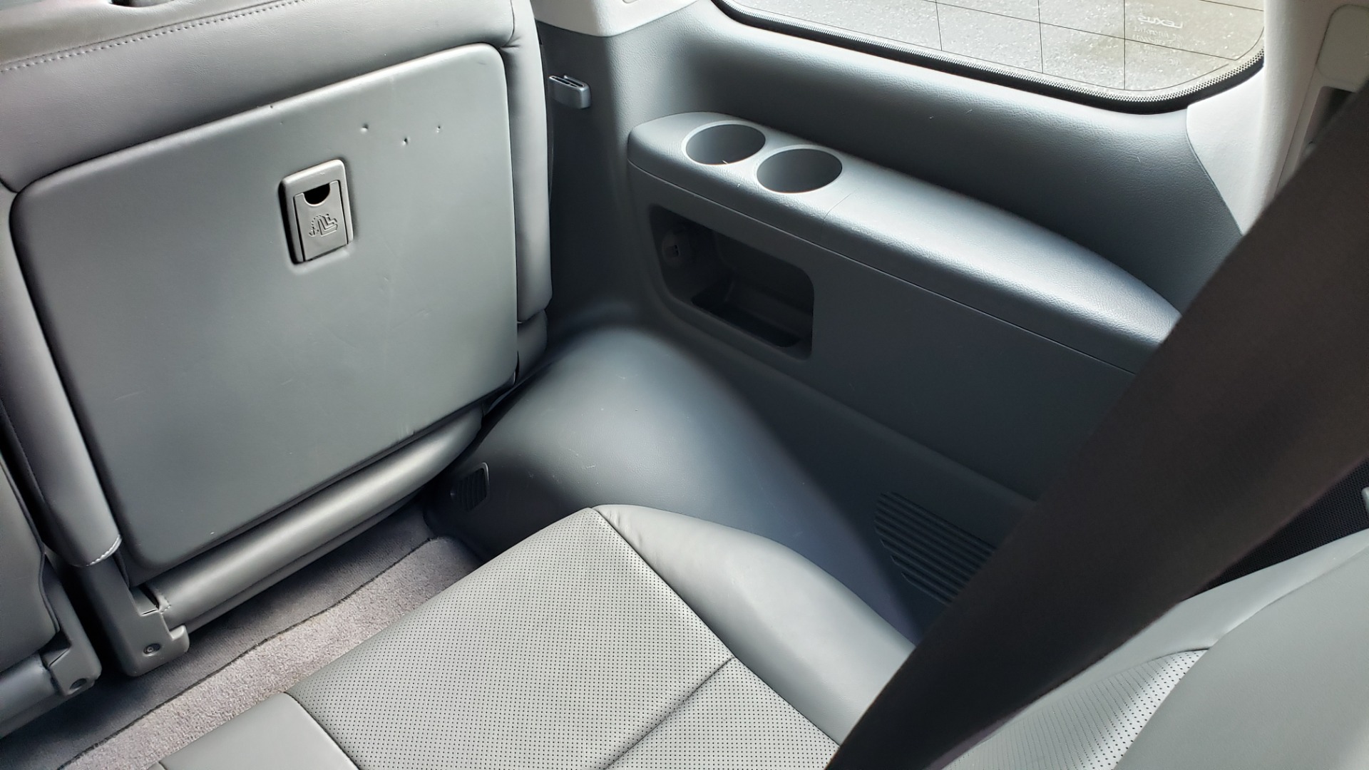 Used 2008 Lexus LX 570 4WD NAV / TECHNOLOGY PKG / 3-ROW / SUNROOF / REARVIEW for sale Sold at Formula Imports in Charlotte NC 28227 20