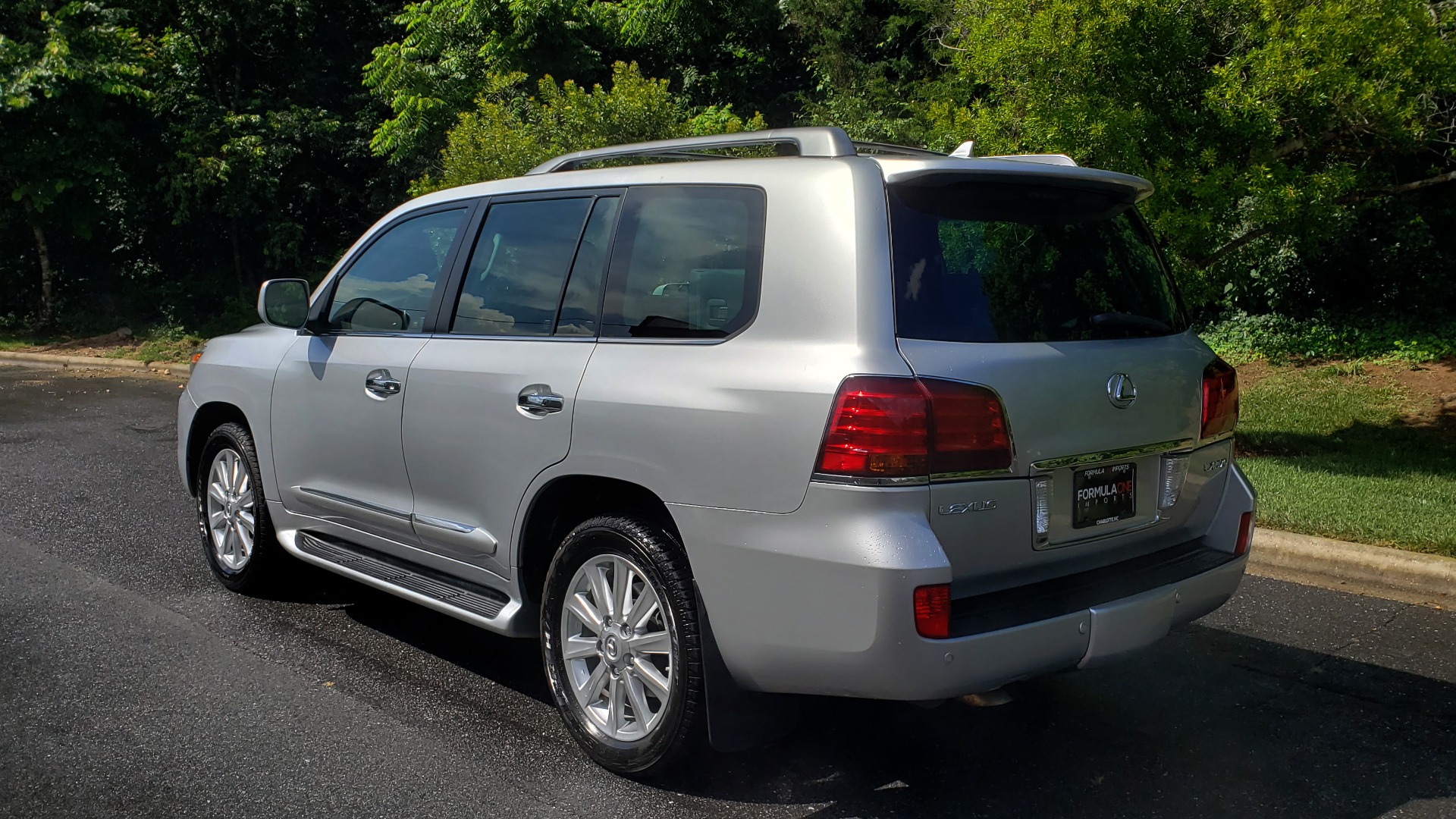Used 2008 Lexus LX 570 4WD NAV / TECHNOLOGY PKG / 3-ROW / SUNROOF / REARVIEW for sale Sold at Formula Imports in Charlotte NC 28227 3