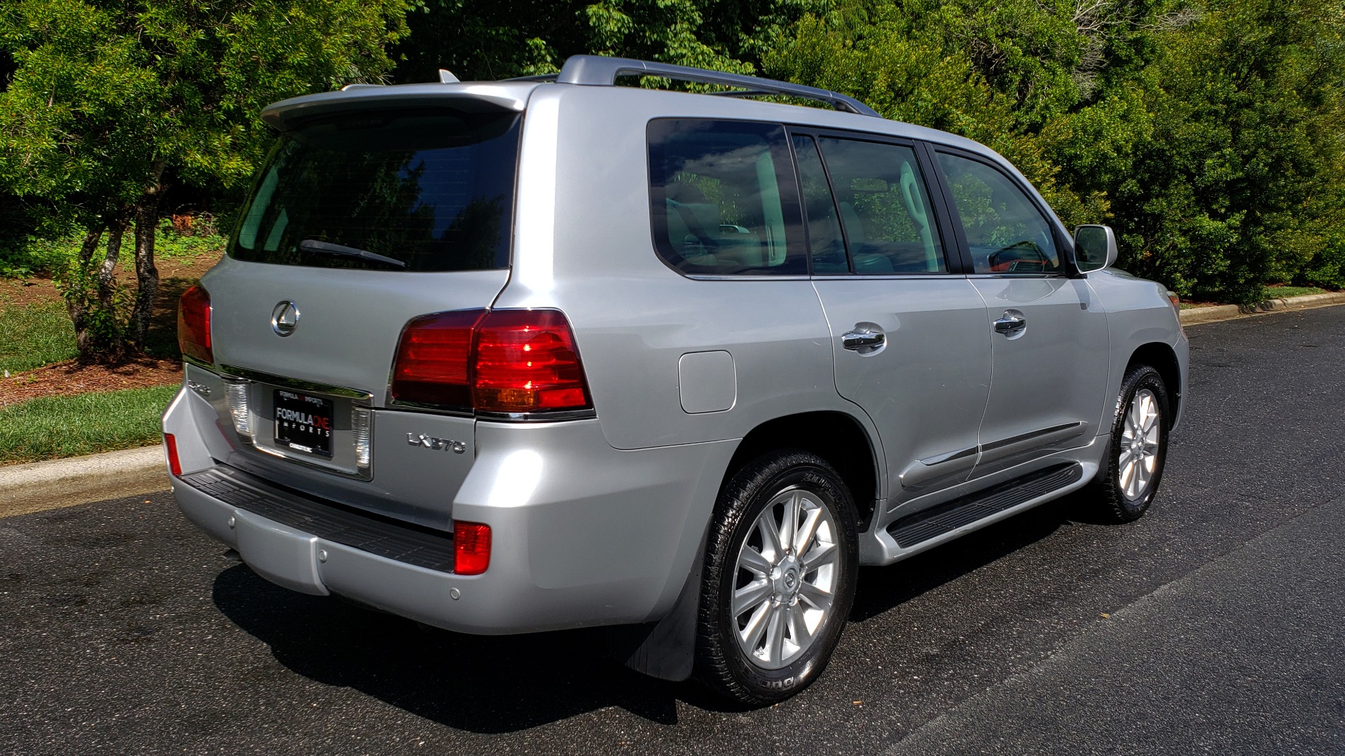 Used 2008 Lexus LX 570 4WD NAV / TECHNOLOGY PKG / 3-ROW / SUNROOF / REARVIEW for sale Sold at Formula Imports in Charlotte NC 28227 6