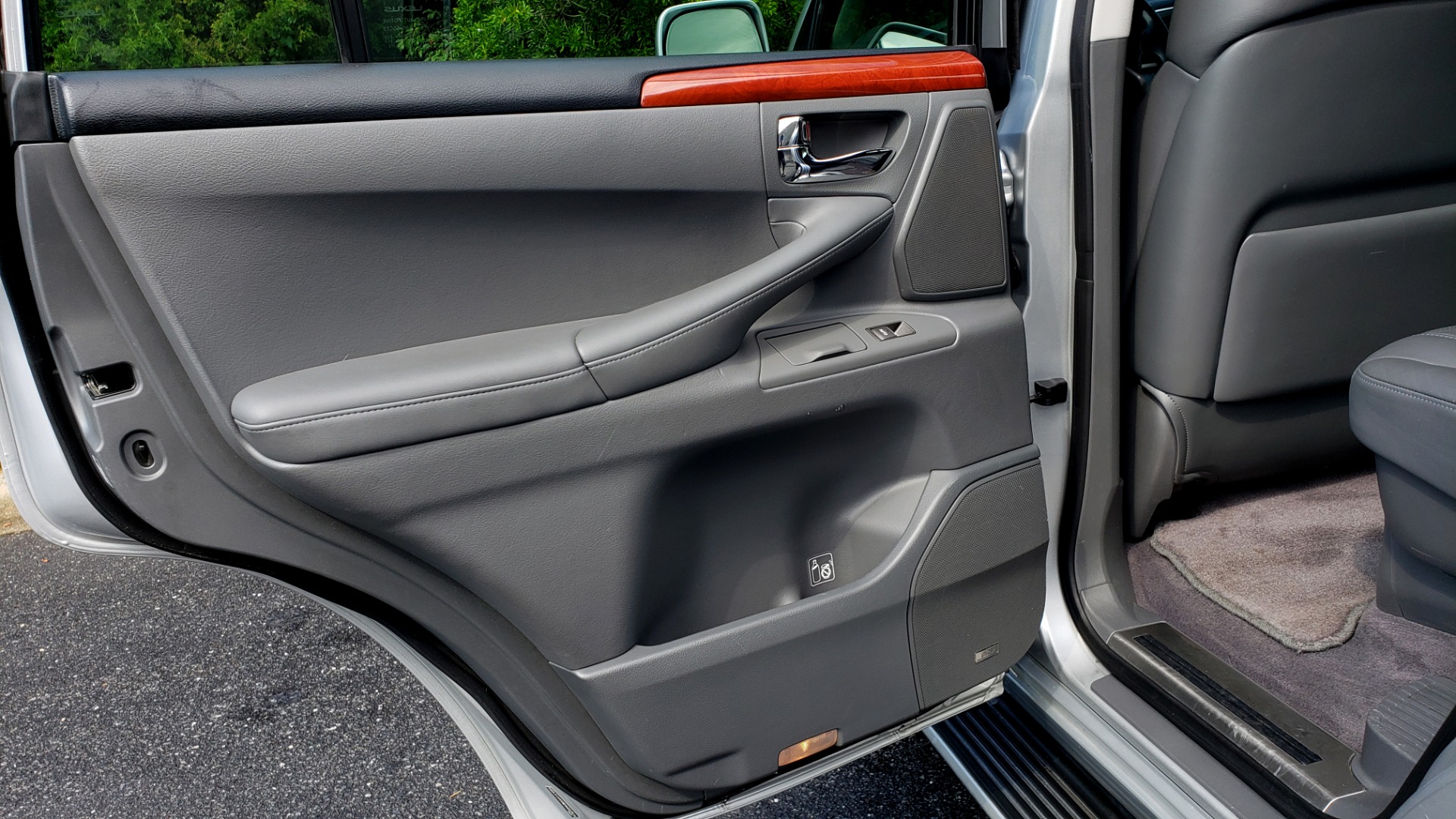 Used 2008 Lexus LX 570 4WD NAV / TECHNOLOGY PKG / 3-ROW / SUNROOF / REARVIEW for sale Sold at Formula Imports in Charlotte NC 28227 64