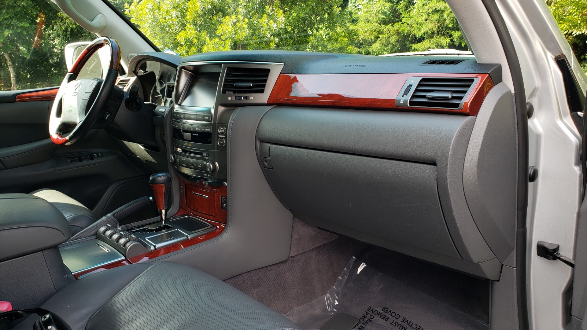 Used 2008 Lexus LX 570 4WD NAV / TECHNOLOGY PKG / 3-ROW / SUNROOF / REARVIEW for sale Sold at Formula Imports in Charlotte NC 28227 75