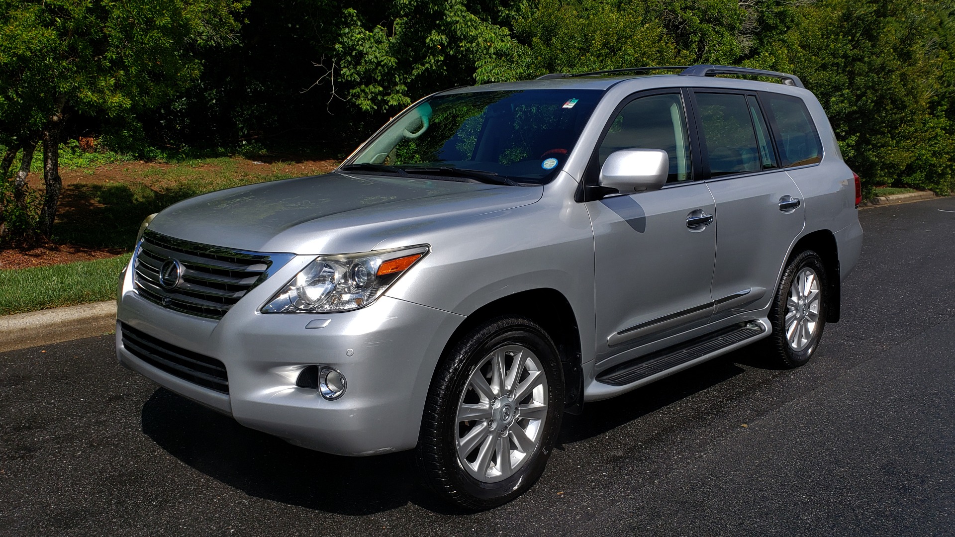 Used 2008 Lexus LX 570 4WD NAV / TECHNOLOGY PKG / 3-ROW / SUNROOF / REARVIEW for sale Sold at Formula Imports in Charlotte NC 28227 1