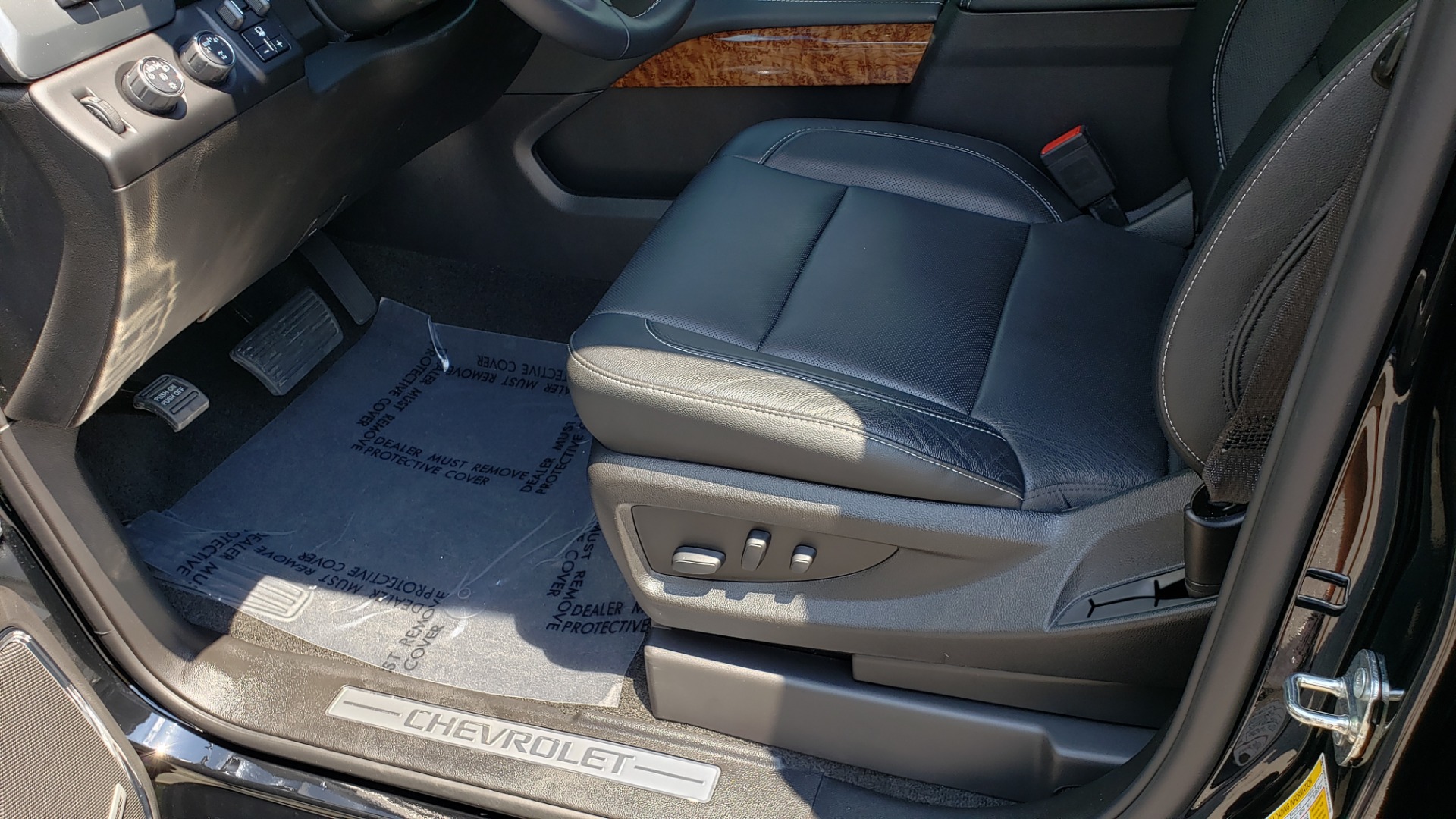 Used 2018 Chevrolet TAHOE PREMIER 4WD / RST EDIT / NAV / SUNROOF / CAMERA / 3-ROW for sale Sold at Formula Imports in Charlotte NC 28227 38