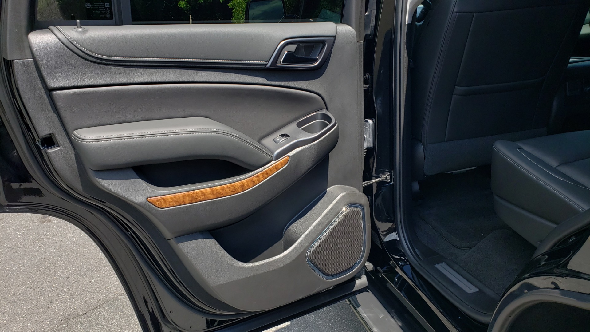 Used 2018 Chevrolet TAHOE PREMIER 4WD / RST EDIT / NAV / SUNROOF / CAMERA / 3-ROW for sale Sold at Formula Imports in Charlotte NC 28227 66
