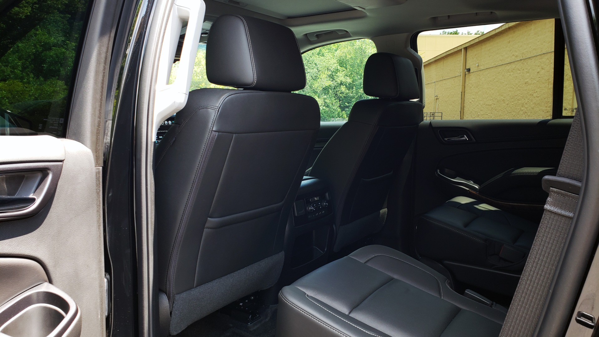 Used 2018 Chevrolet TAHOE PREMIER 4WD / RST EDIT / NAV / SUNROOF / CAMERA / 3-ROW for sale Sold at Formula Imports in Charlotte NC 28227 69