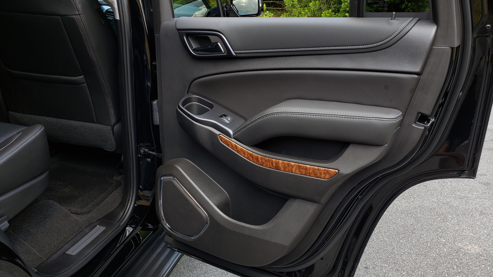 Used 2018 Chevrolet TAHOE PREMIER 4WD / RST EDIT / NAV / SUNROOF / CAMERA / 3-ROW for sale Sold at Formula Imports in Charlotte NC 28227 84