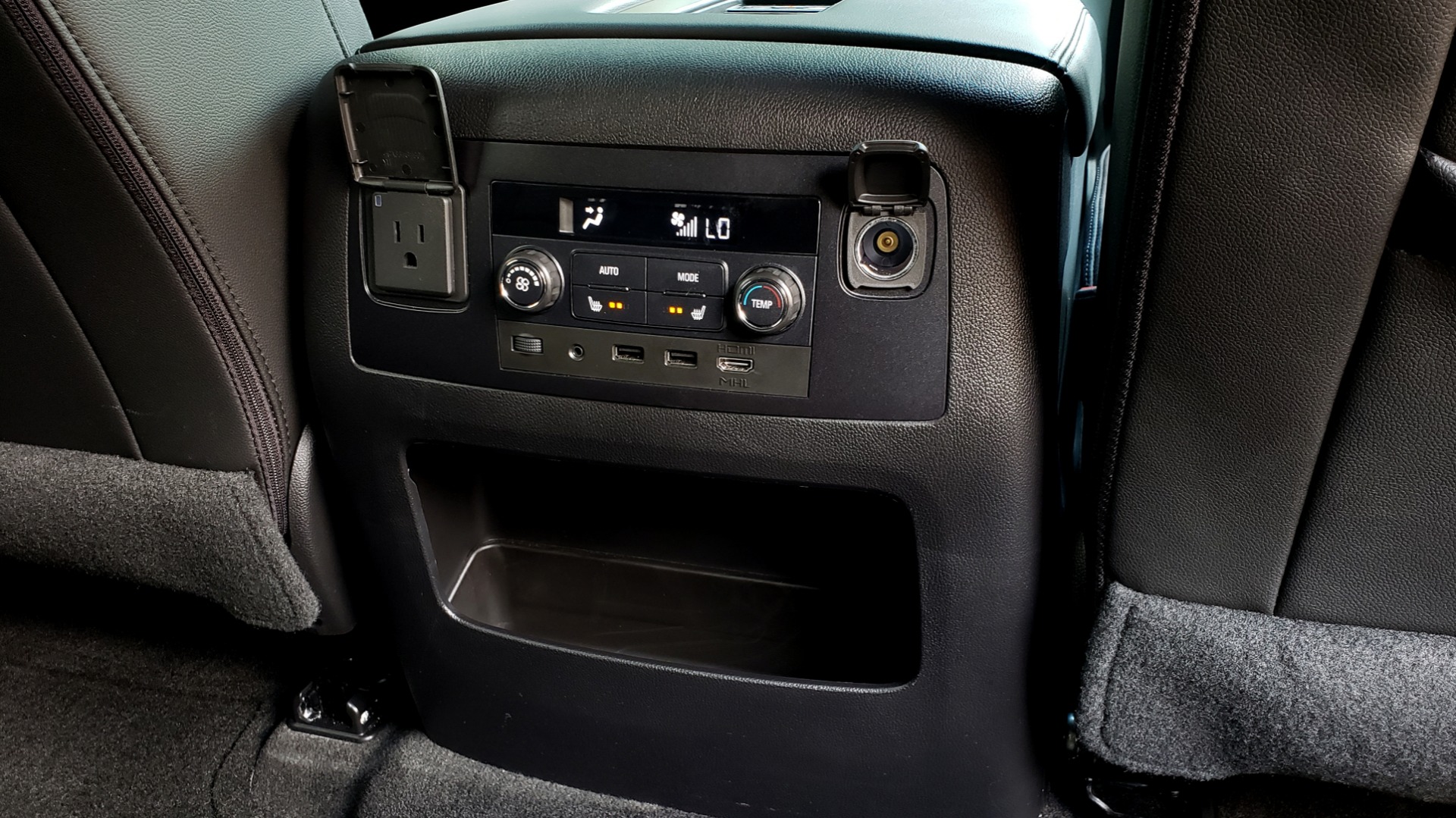Used 2018 Chevrolet TAHOE PREMIER 4WD / RST EDIT / NAV / SUNROOF / CAMERA / 3-ROW for sale Sold at Formula Imports in Charlotte NC 28227 90