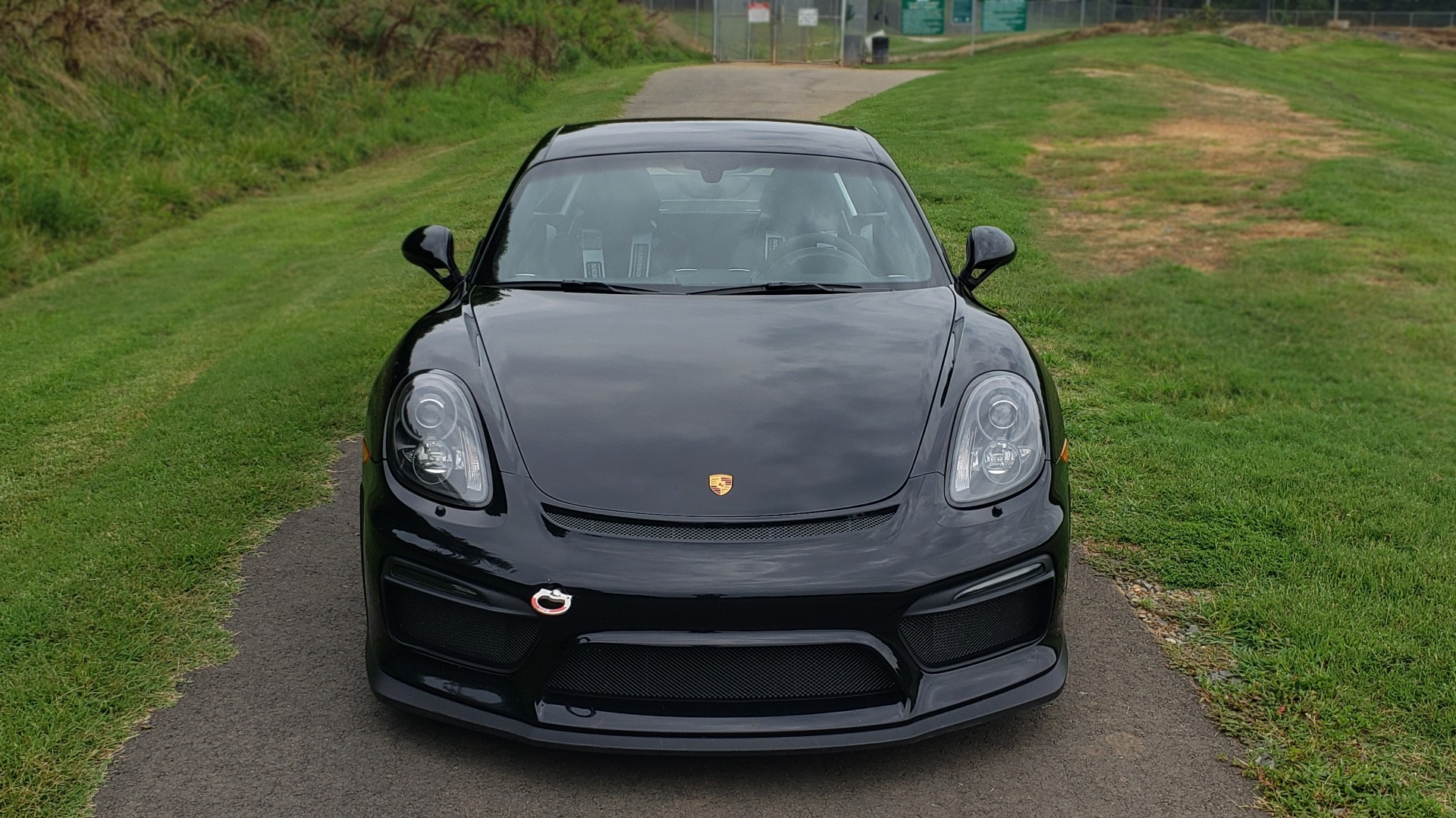 Used 2016 Porsche CAYMAN GT4 / NAV / 6-SPD MANUAL / DUAL-ZONE A/C / SPORT EXHAUST for sale Sold at Formula Imports in Charlotte NC 28227 18
