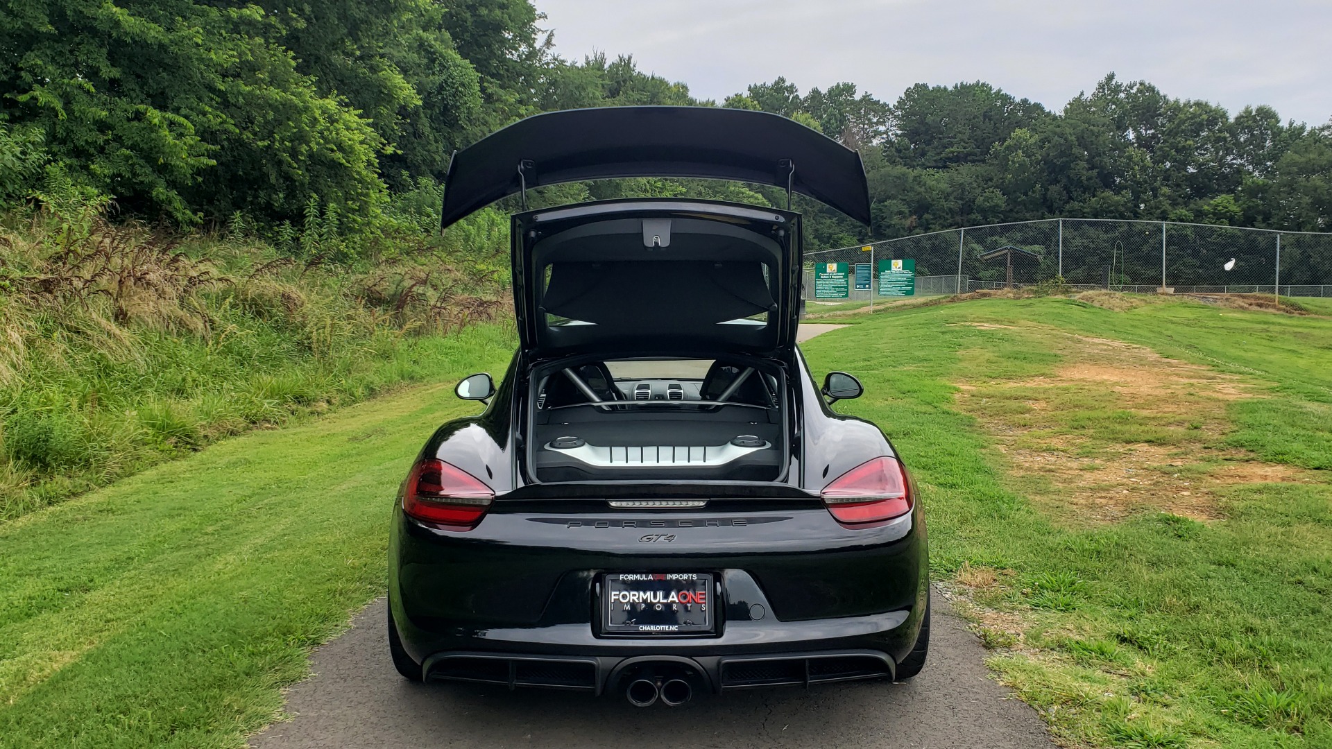 Used 2016 Porsche CAYMAN GT4 / NAV / 6-SPD MANUAL / DUAL-ZONE A/C / SPORT EXHAUST for sale Sold at Formula Imports in Charlotte NC 28227 36