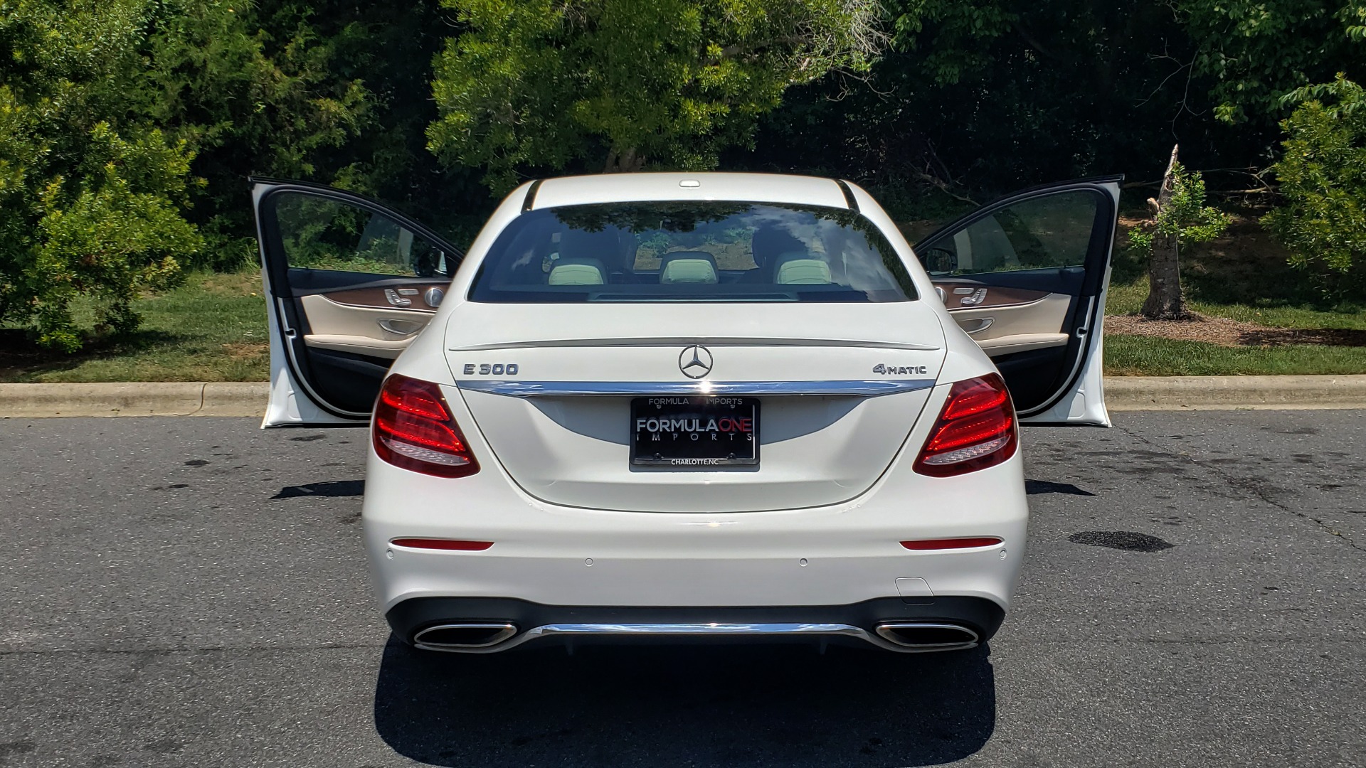 Used 2017 Mercedes-Benz E-Class E 300 Luxury for sale Sold at Formula Imports in Charlotte NC 28227 24
