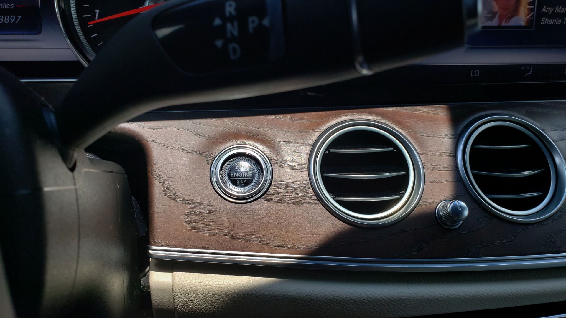 Used 2017 Mercedes-Benz E-CLASS E 300 PREMIUM / SPORT / NAV / SUNROOF / HTD STS / BSM / REARVIEW for sale $27,995 at Formula Imports in Charlotte NC 28227 38