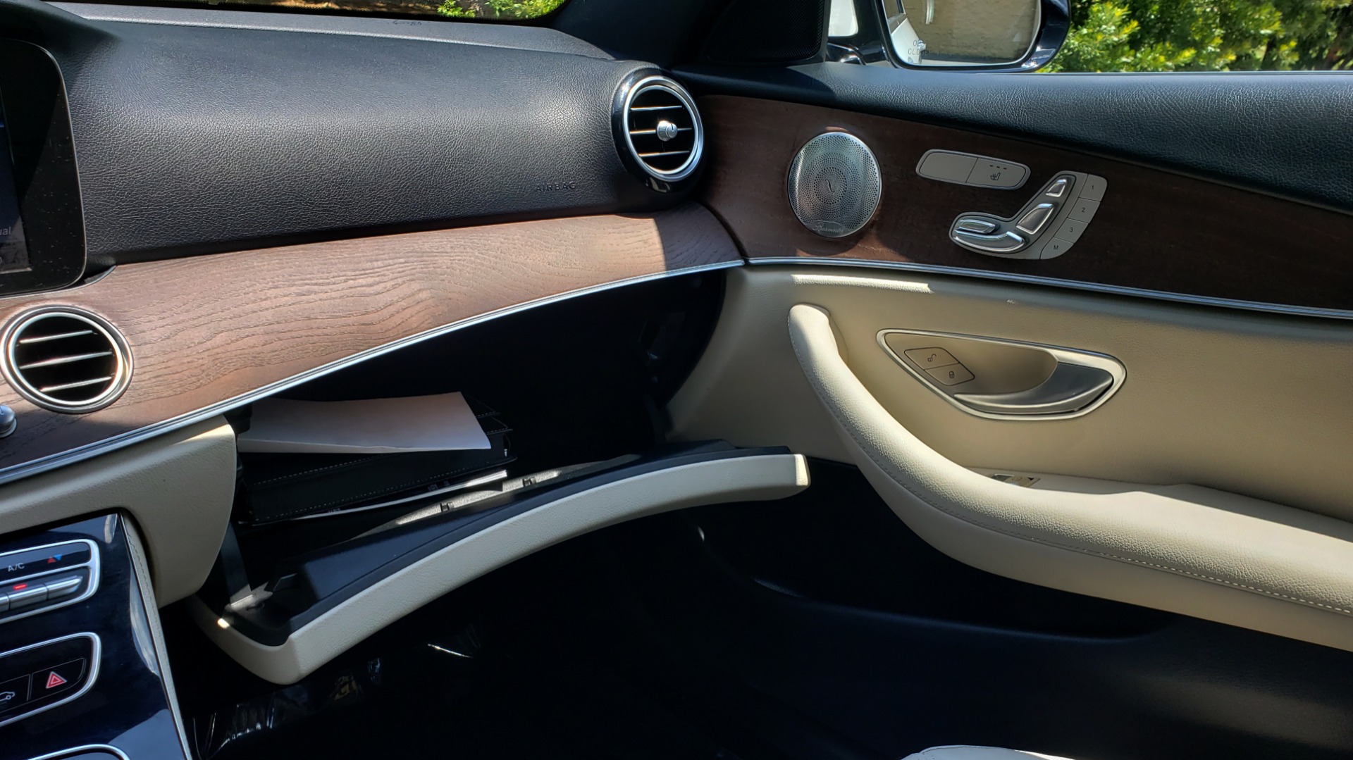 Used 2017 Mercedes-Benz E-CLASS E 300 PREMIUM / SPORT / NAV / SUNROOF / HTD STS / BSM / REARVIEW for sale $27,995 at Formula Imports in Charlotte NC 28227 47