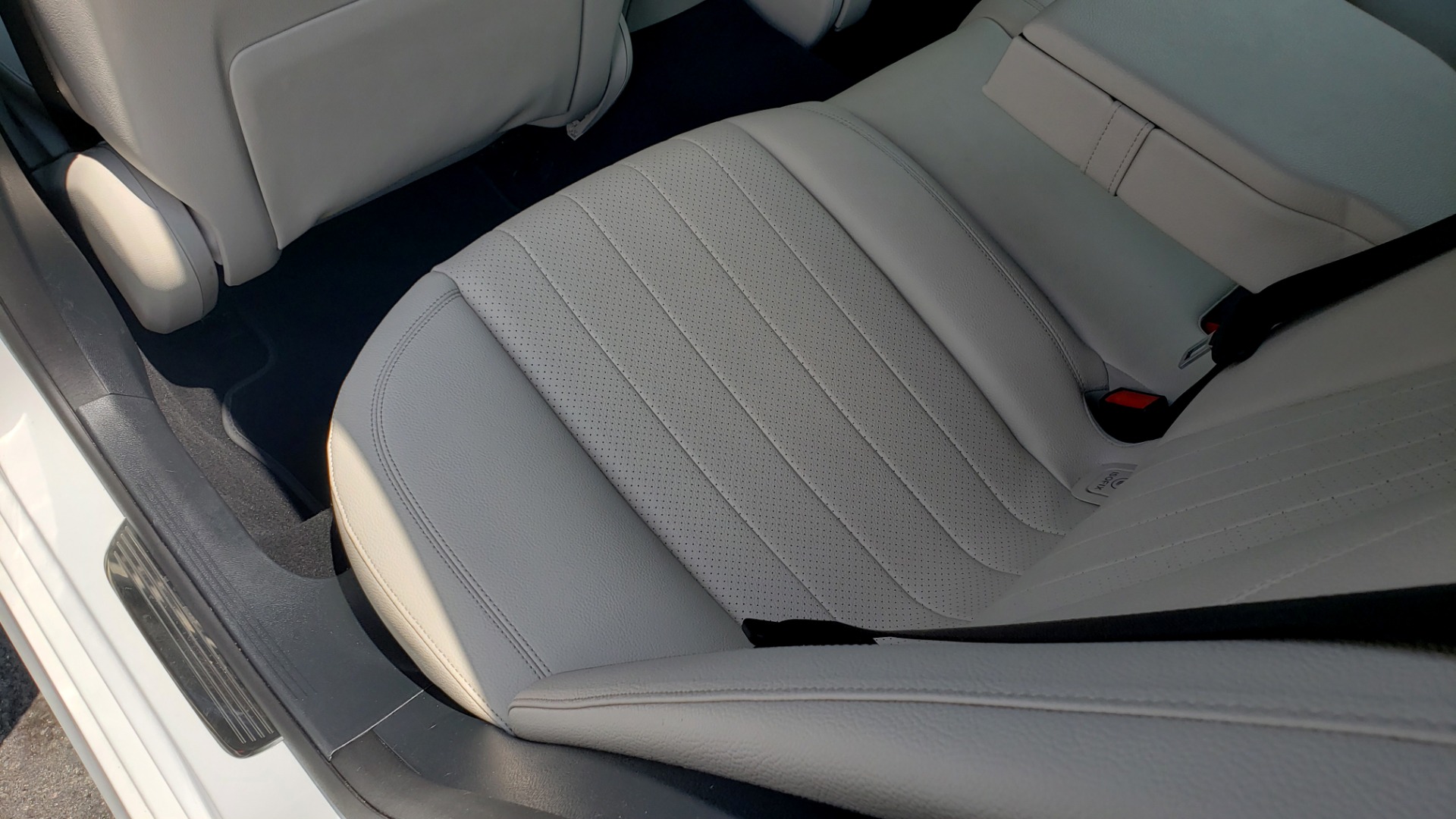 Used 2017 Mercedes-Benz E-CLASS E 300 PREMIUM / SPORT / NAV / SUNROOF / HTD STS / BSM / REARVIEW for sale $27,995 at Formula Imports in Charlotte NC 28227 58