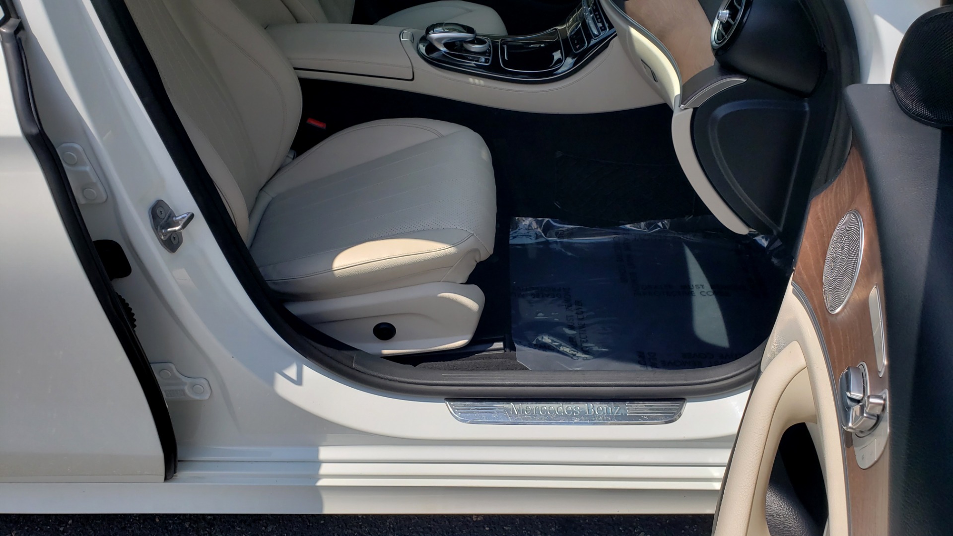 Used 2017 Mercedes-Benz E-CLASS E 300 PREMIUM / SPORT / NAV / SUNROOF / HTD STS / BSM / REARVIEW for sale $27,995 at Formula Imports in Charlotte NC 28227 64