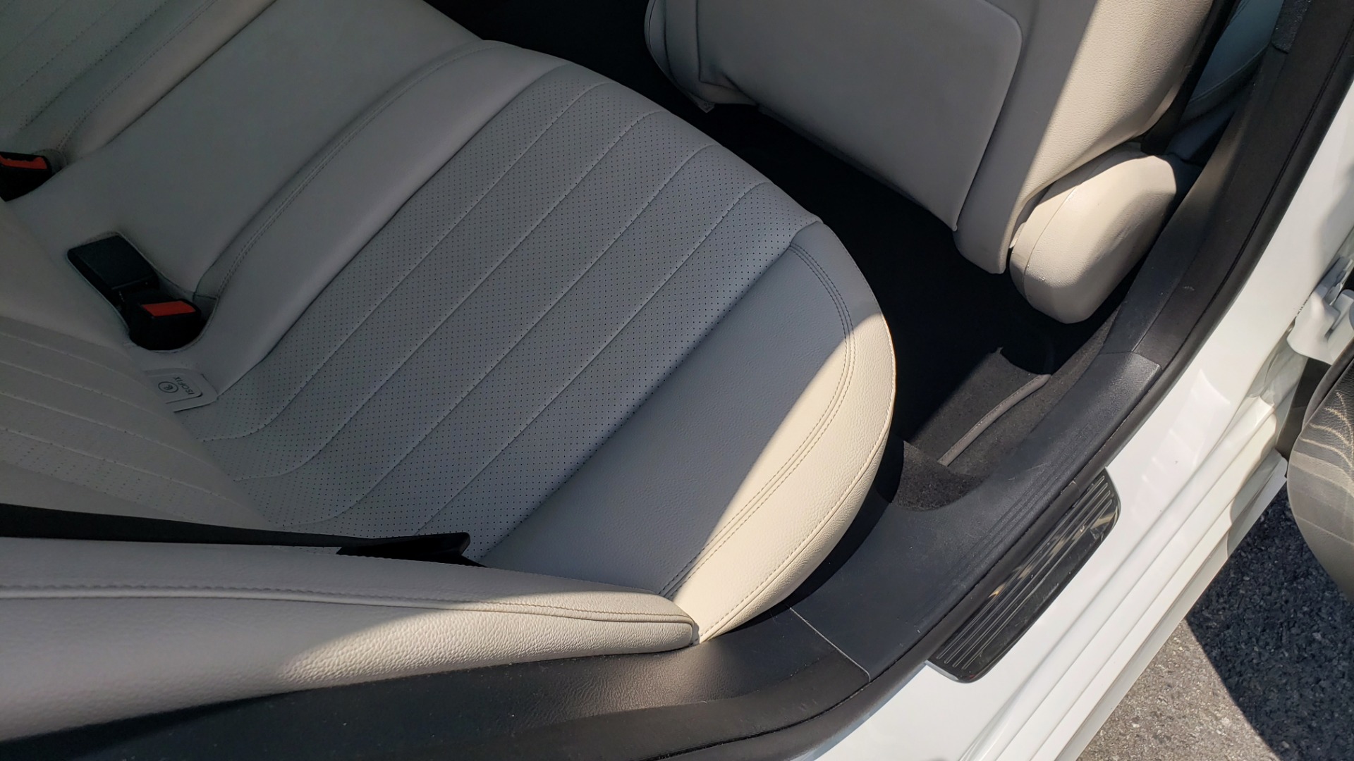 Used 2017 Mercedes-Benz E-CLASS E 300 PREMIUM / SPORT / NAV / SUNROOF / HTD STS / BSM / REARVIEW for sale $27,995 at Formula Imports in Charlotte NC 28227 69