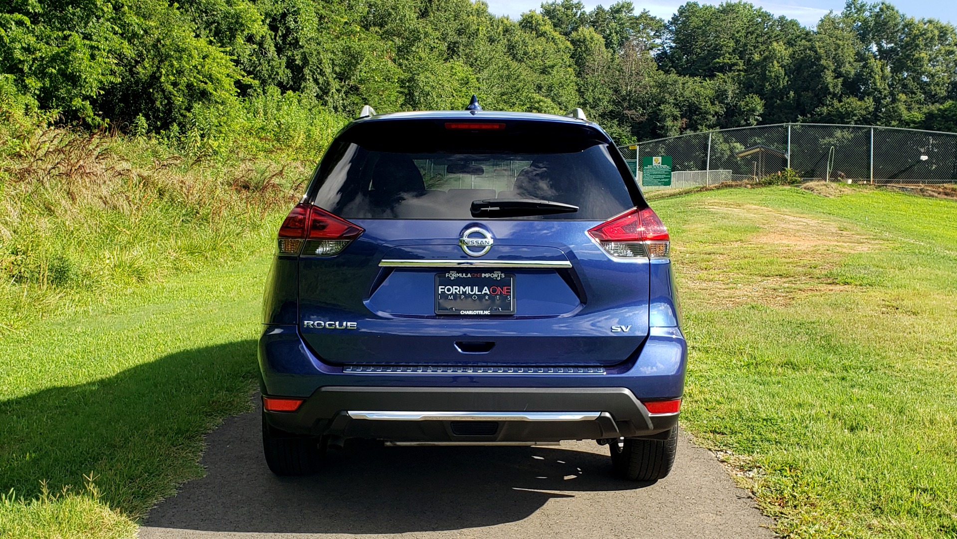 Used 2018 Nissan ROGUE SV / FWD / DUAL-ZONE CLIMATE / HEATED SEATS / REARVIEW for sale Sold at Formula Imports in Charlotte NC 28227 25
