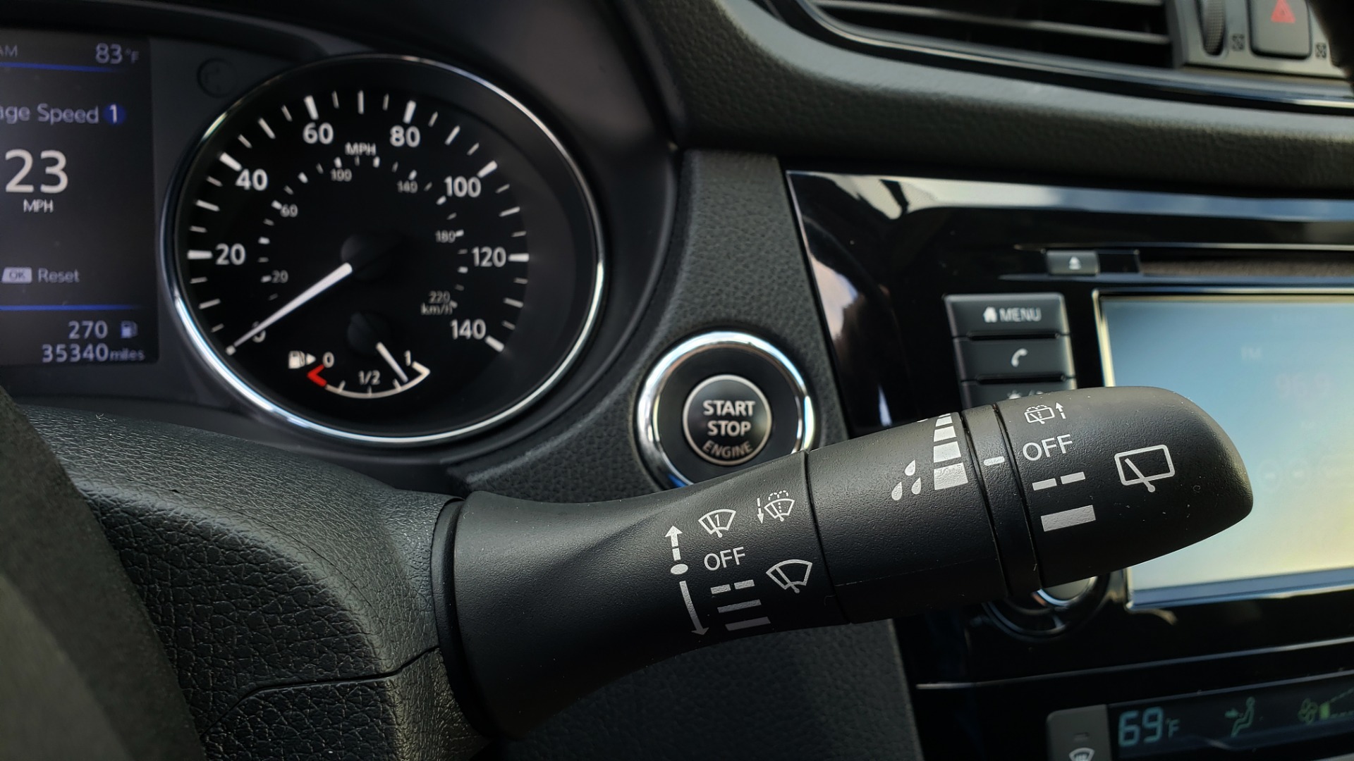 Used 2018 Nissan ROGUE SV / FWD / DUAL-ZONE CLIMATE / HEATED SEATS / REARVIEW for sale Sold at Formula Imports in Charlotte NC 28227 42
