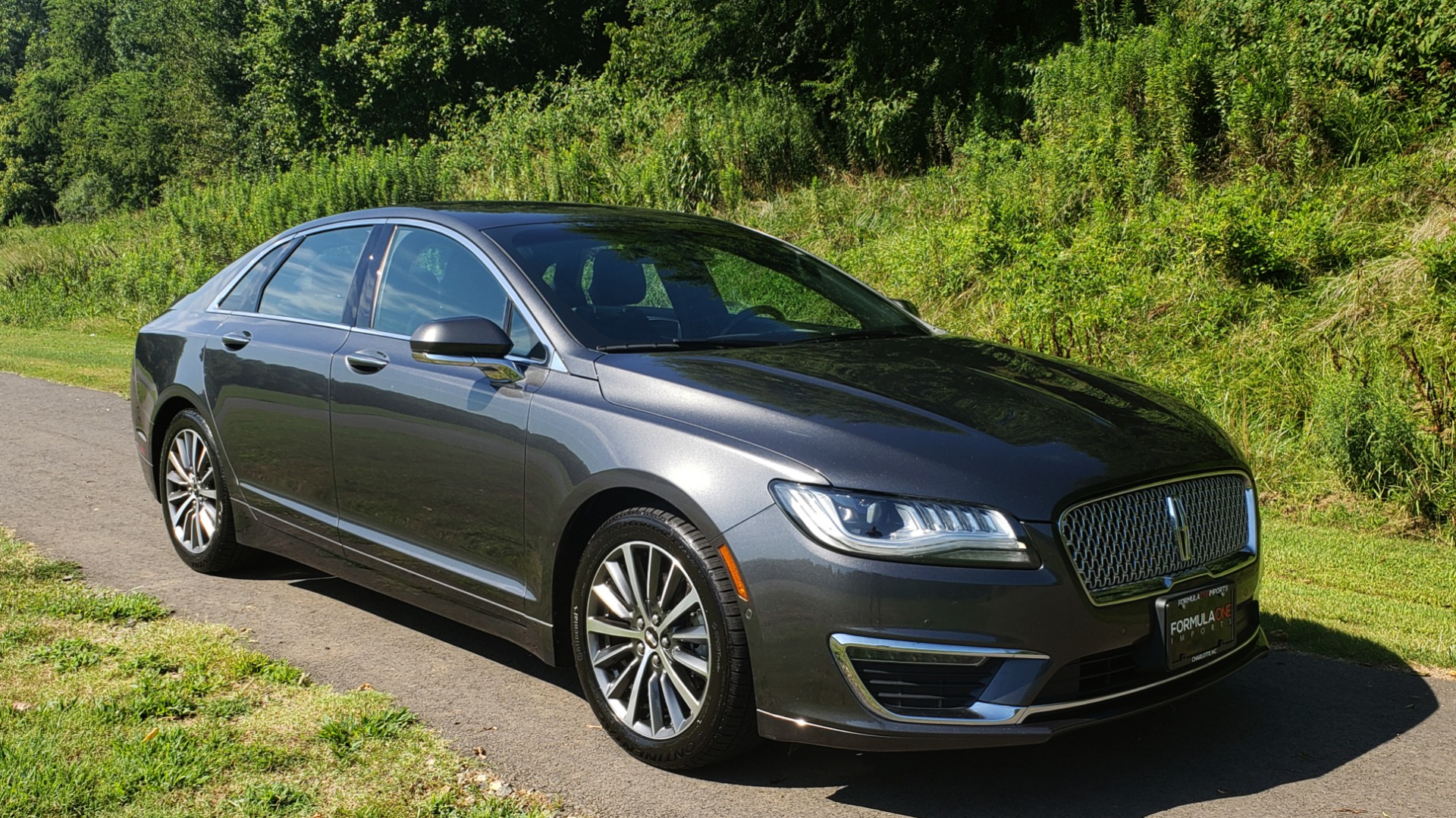 Used 2017 Lincoln MKZ SELECT PLUS / FWD / 2.0L 4-CYL / TECH / NAV / SNRF / REARVIEW for sale Sold at Formula Imports in Charlotte NC 28227 4