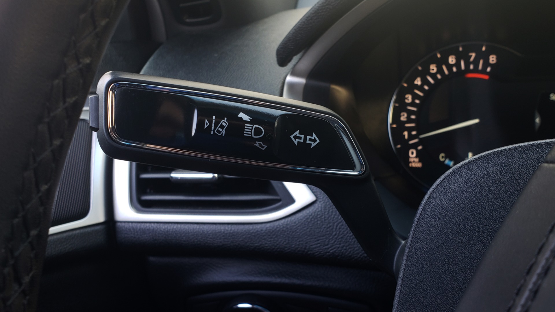 Used 2017 Lincoln MKZ SELECT PLUS / FWD / 2.0L 4-CYL / TECH / NAV / SNRF / REARVIEW for sale Sold at Formula Imports in Charlotte NC 28227 42