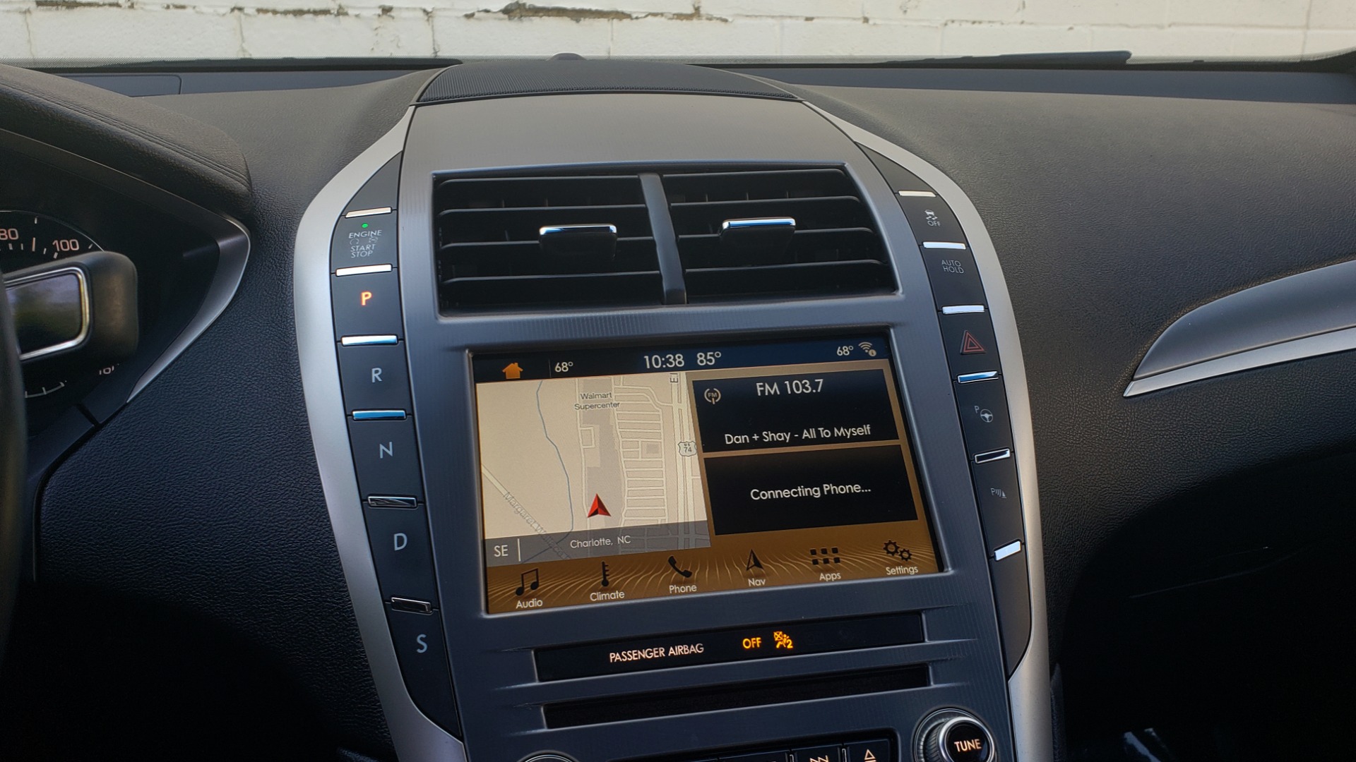 Used 2017 Lincoln MKZ SELECT PLUS / FWD / 2.0L 4-CYL / TECH / NAV / SNRF / REARVIEW for sale Sold at Formula Imports in Charlotte NC 28227 47
