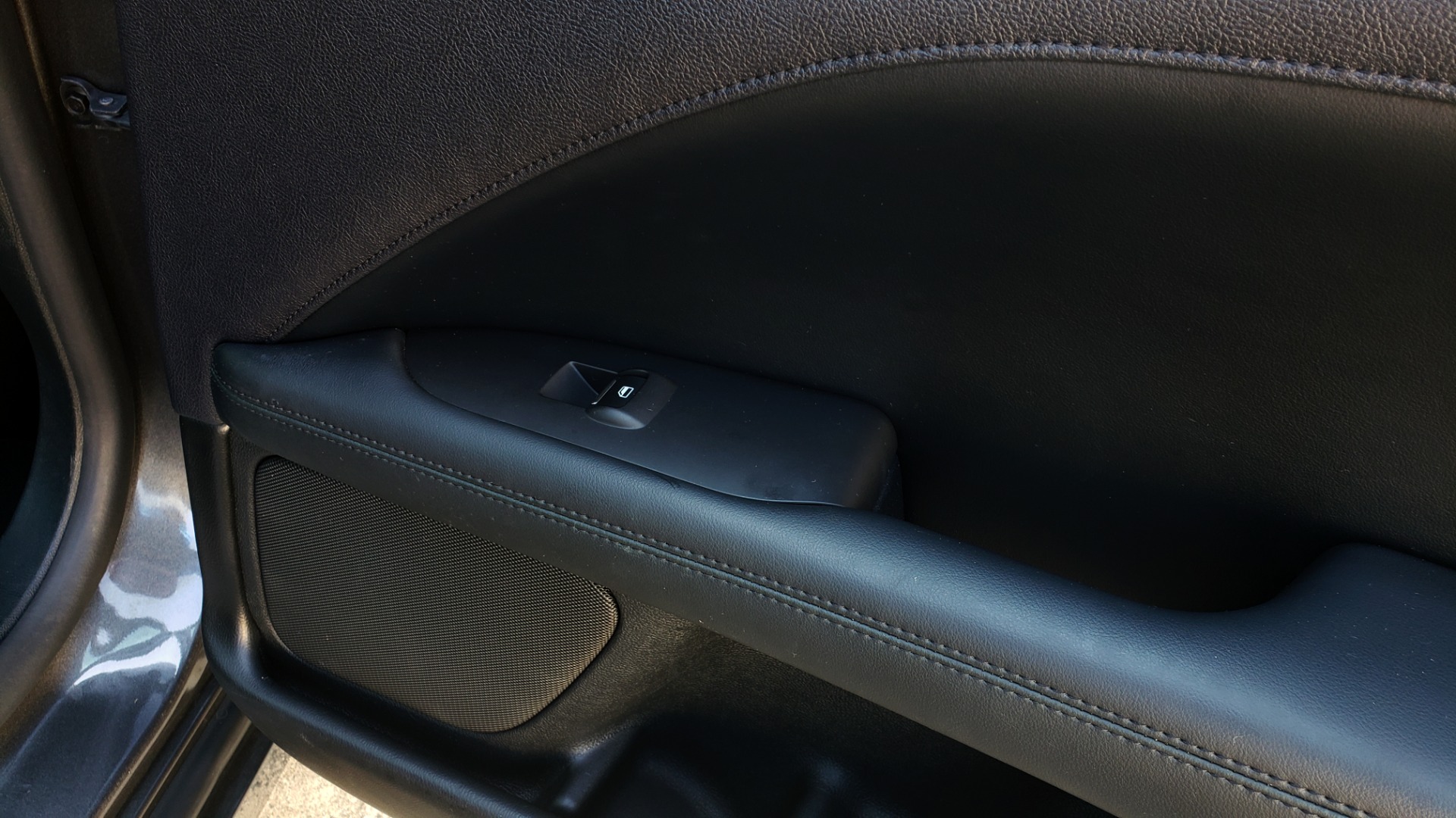 Used 2017 Lincoln MKZ SELECT PLUS / FWD / 2.0L 4-CYL / TECH / NAV / SNRF / REARVIEW for sale Sold at Formula Imports in Charlotte NC 28227 72