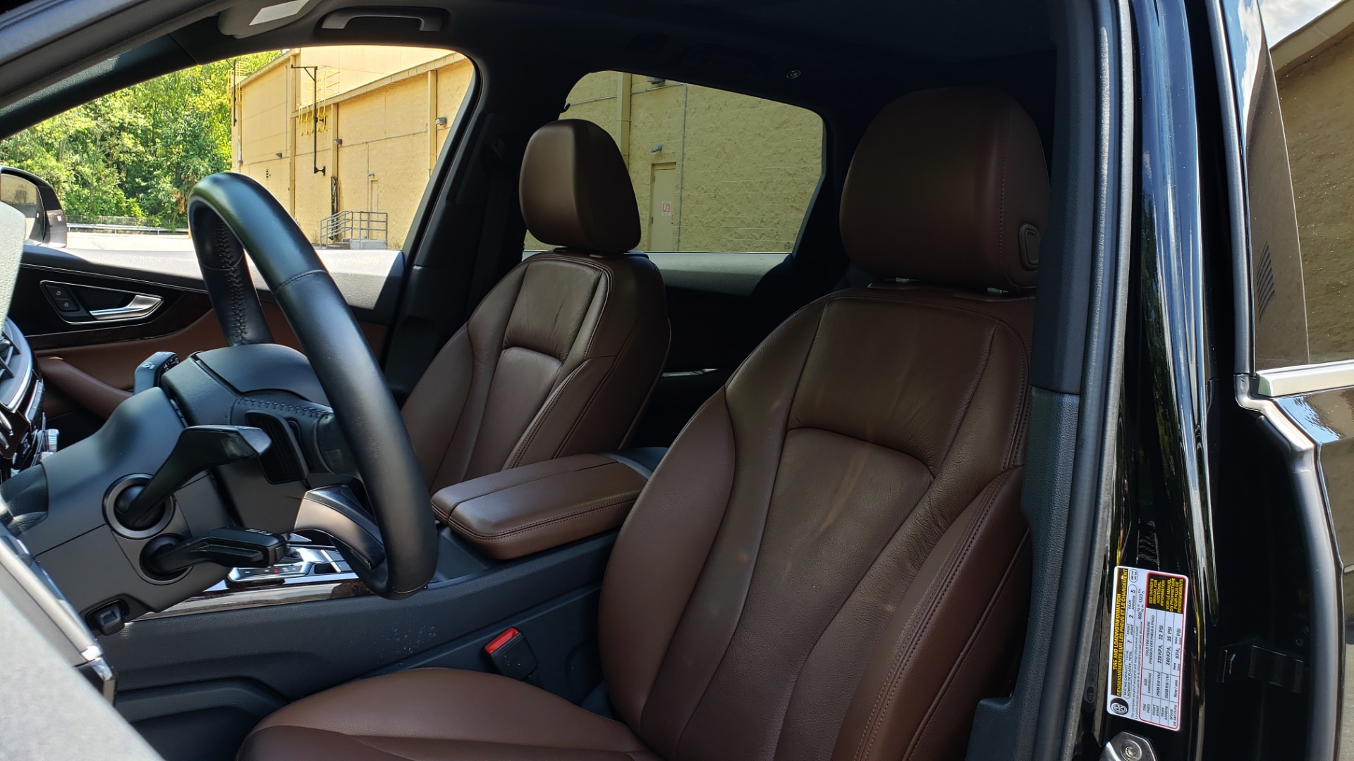 Used 2017 Audi Q7 PREMIUM PLUS / NAV / HTD STS / SUNROOF / REARVIEW / 3-ROW for sale Sold at Formula Imports in Charlotte NC 28227 39