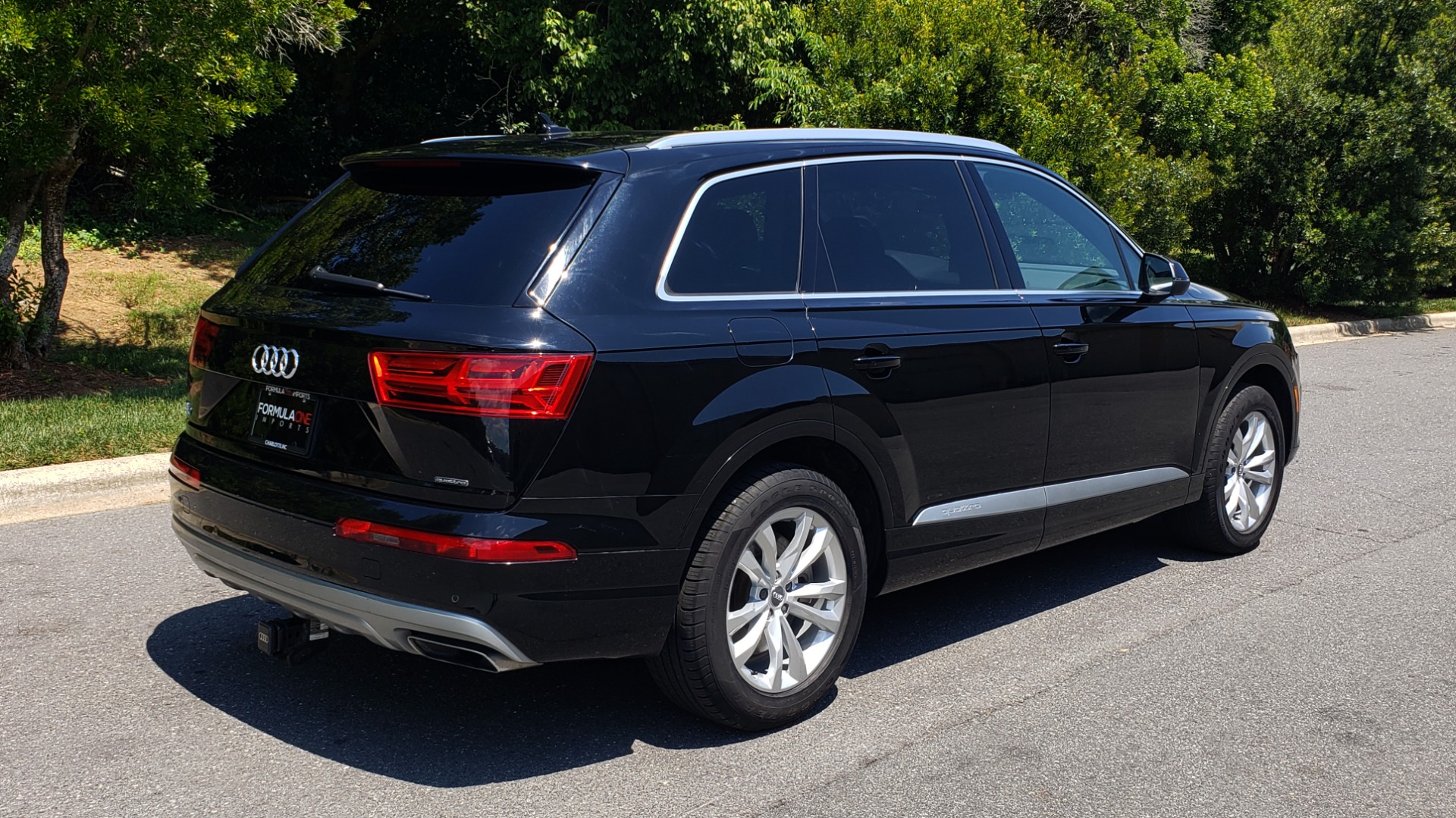 Used 2017 Audi Q7 PREMIUM PLUS / NAV / HTD STS / SUNROOF / REARVIEW / 3-ROW for sale Sold at Formula Imports in Charlotte NC 28227 6