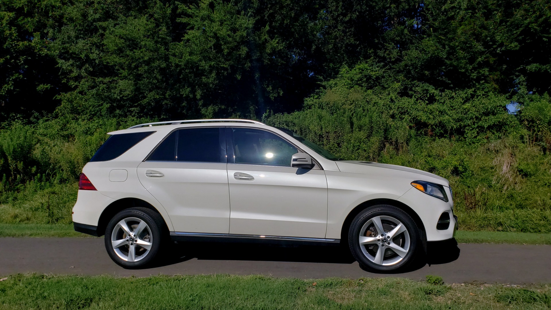 Used 2017 Mercedes-Benz GLE 350 4MATIC / PREM PKG / NAV / H/K SND / PANO-ROOF / REARVIEW for sale Sold at Formula Imports in Charlotte NC 28227 6