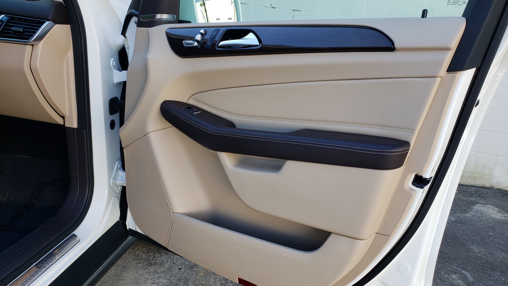Used 2017 Mercedes-Benz GLE 350 4MATIC / PREM PKG / NAV / H/K SND / PANO-ROOF / REARVIEW for sale Sold at Formula Imports in Charlotte NC 28227 66
