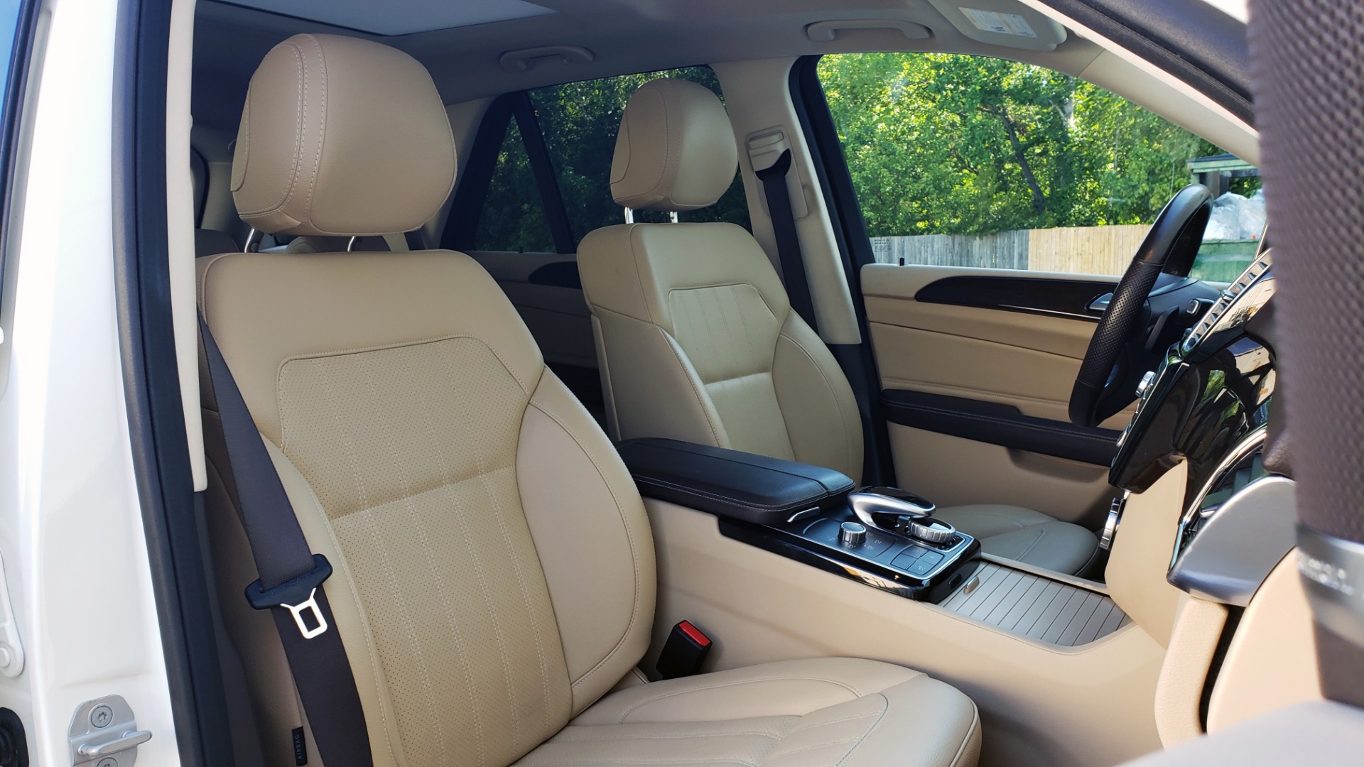 Used 2017 Mercedes-Benz GLE 350 4MATIC / PREM PKG / NAV / H/K SND / PANO-ROOF / REARVIEW for sale Sold at Formula Imports in Charlotte NC 28227 73