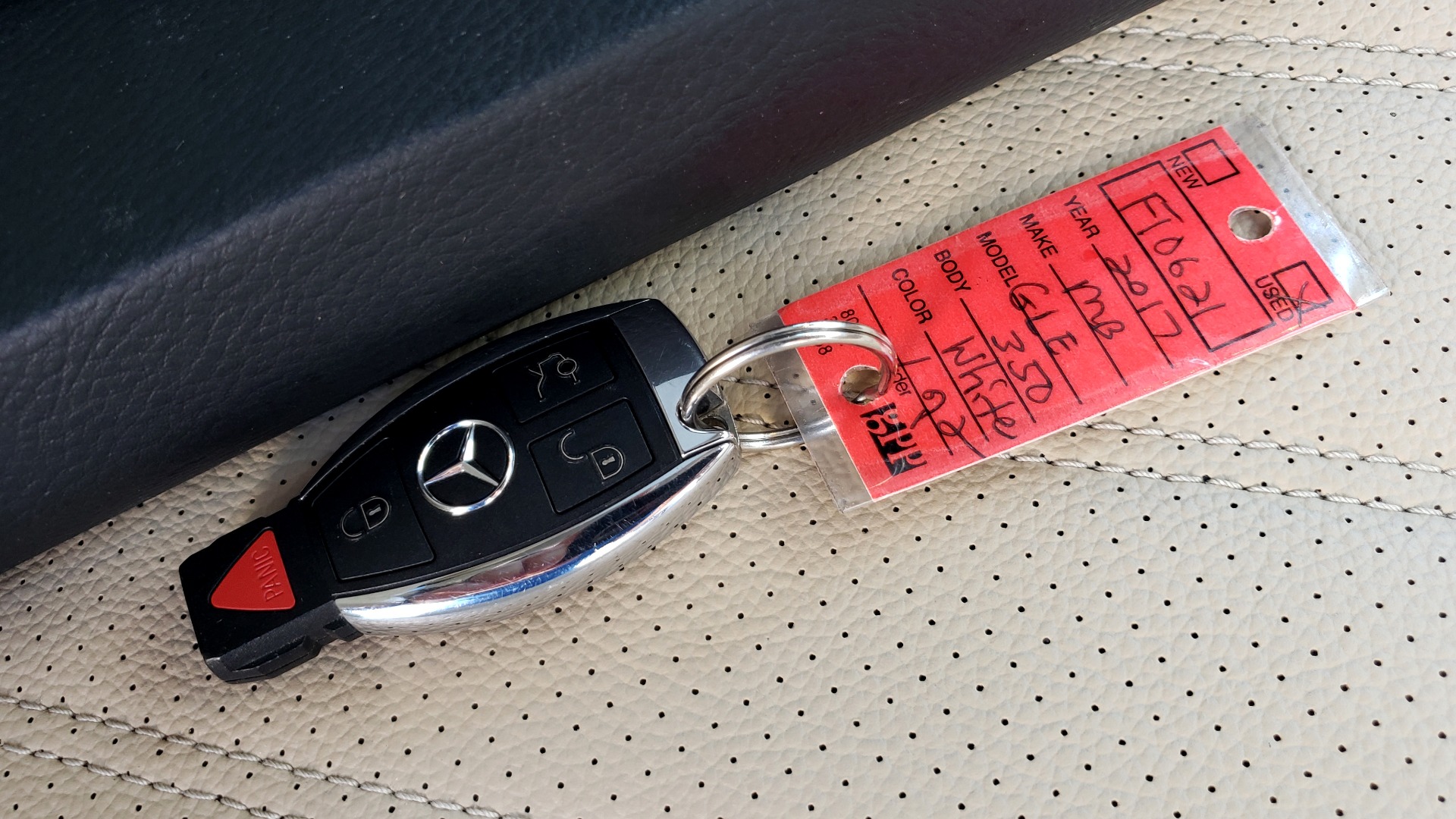 Used 2017 Mercedes-Benz GLE 350 4MATIC / PREM PKG / NAV / H/K SND / PANO-ROOF / REARVIEW for sale Sold at Formula Imports in Charlotte NC 28227 97