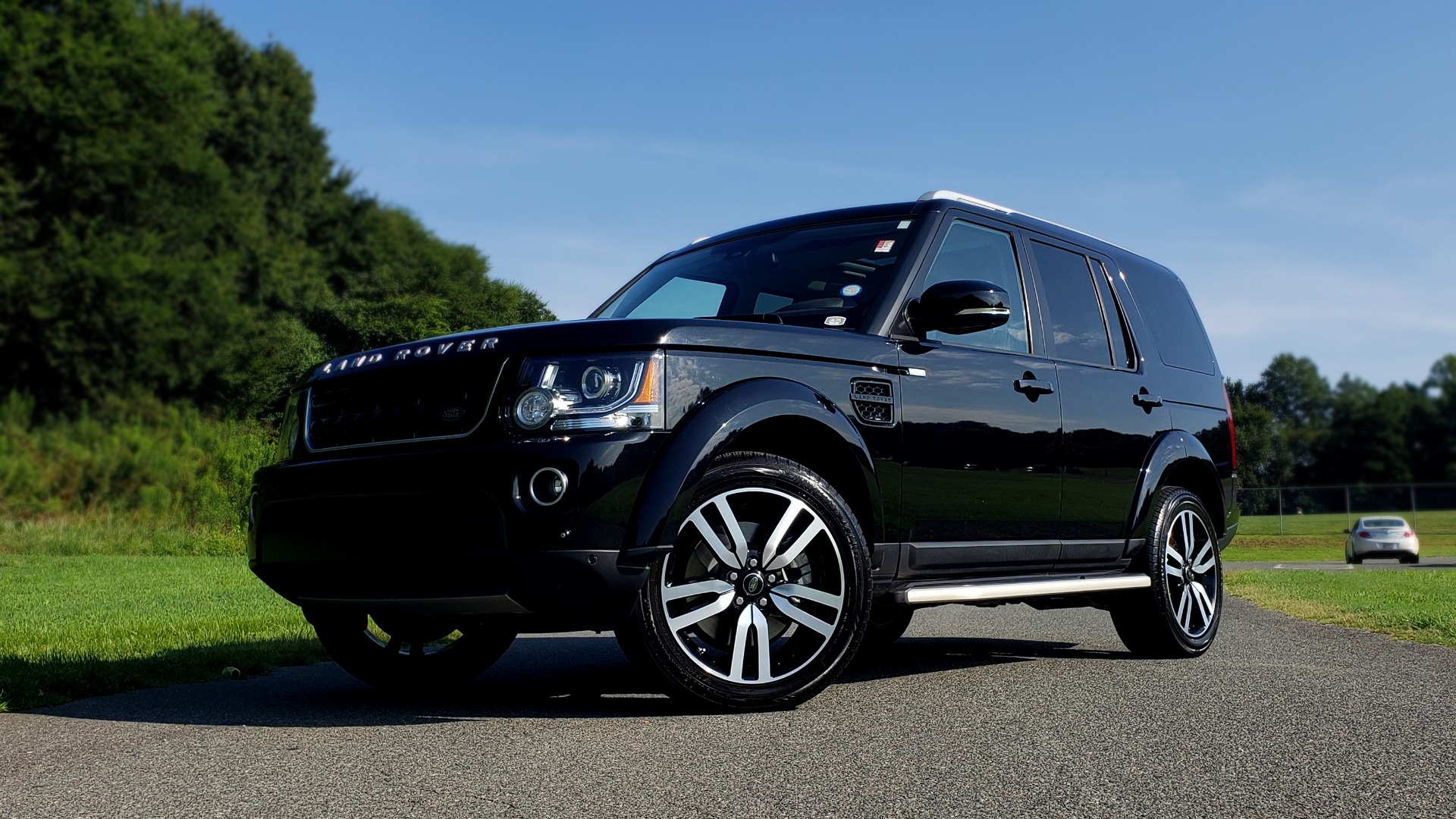 Used 2016 Land Rover LR4 HSE LUX LANDMARK EDITION / NAV / HTD STS / SUNROOF / REARVIEW for sale Sold at Formula Imports in Charlotte NC 28227 2