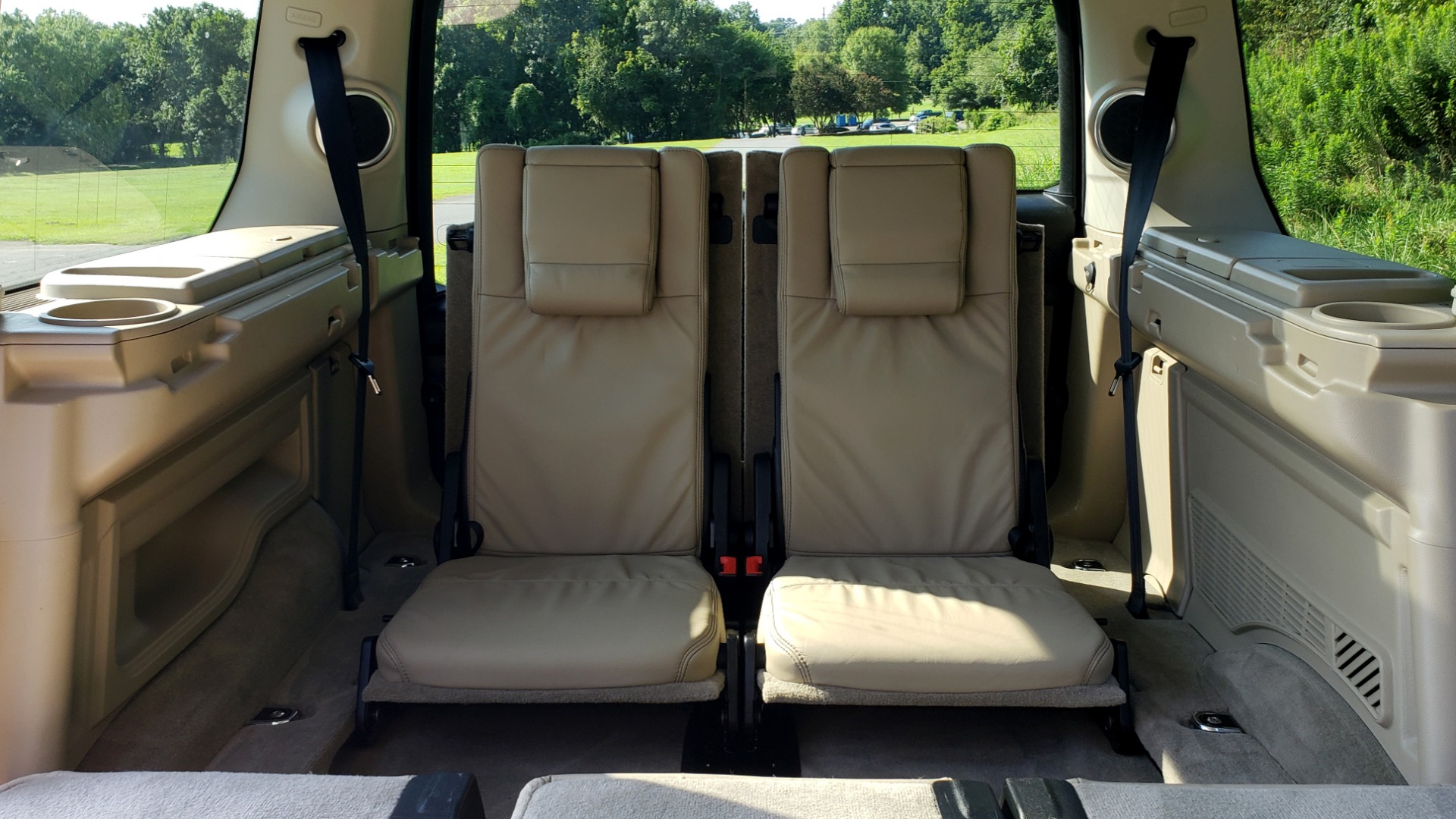 Used 2016 Land Rover LR4 HSE LUX LANDMARK EDITION / NAV / HTD STS / SUNROOF / REARVIEW for sale Sold at Formula Imports in Charlotte NC 28227 35