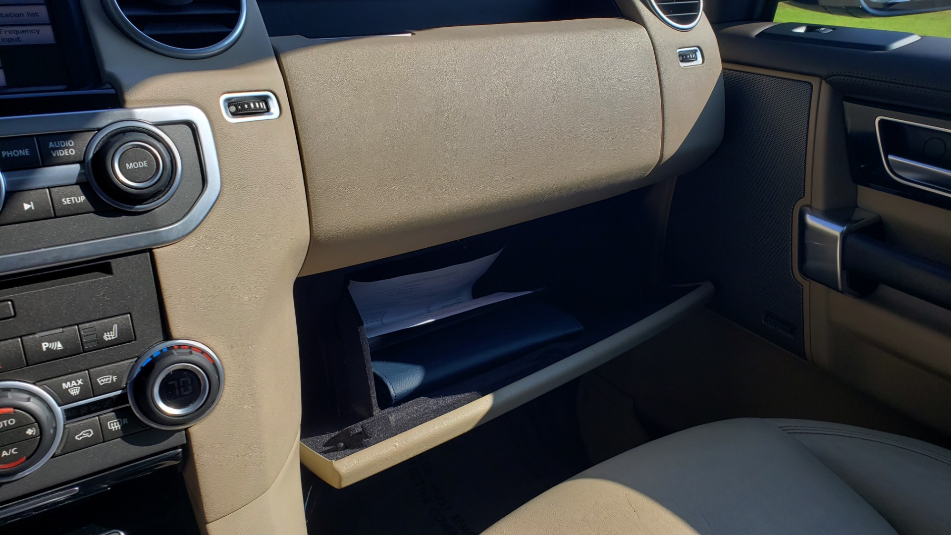 Used 2016 Land Rover LR4 HSE LUX LANDMARK EDITION / NAV / HTD STS / SUNROOF / REARVIEW for sale Sold at Formula Imports in Charlotte NC 28227 53