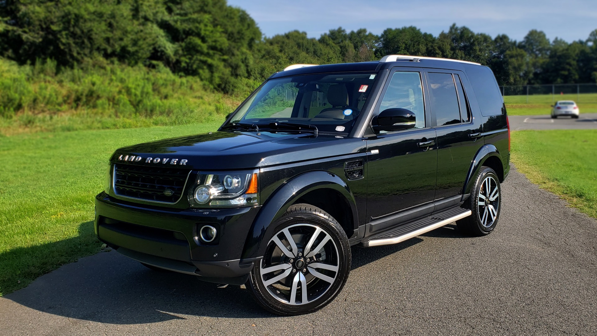 Used 2016 Land Rover LR4 HSE LUX LANDMARK EDITION / NAV