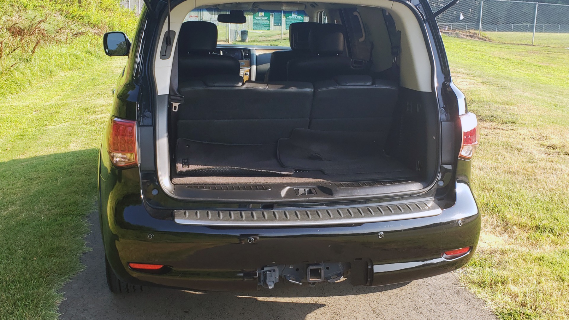 Used 2013 INFINITI QX56 THEATER PKG / NAV / SUNROOF / HEATED SEATS / REARVIEW for sale Sold at Formula Imports in Charlotte NC 28227 17