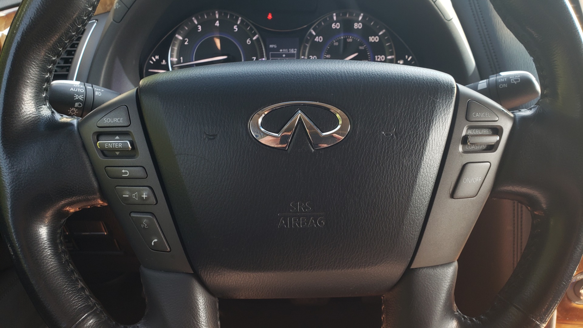 Used 2013 INFINITI QX56 THEATER PKG / NAV / SUNROOF / HEATED SEATS / REARVIEW for sale Sold at Formula Imports in Charlotte NC 28227 31