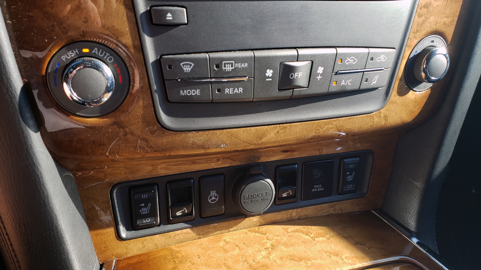 Used 2013 INFINITI QX56 THEATER PKG / NAV / SUNROOF / HEATED SEATS / REARVIEW for sale Sold at Formula Imports in Charlotte NC 28227 40
