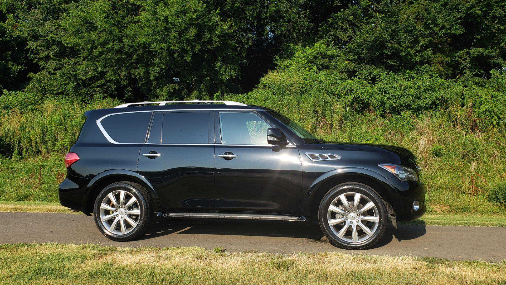 Used 2013 INFINITI QX56 THEATER PKG / NAV / SUNROOF / HEATED SEATS / REARVIEW for sale Sold at Formula Imports in Charlotte NC 28227 6